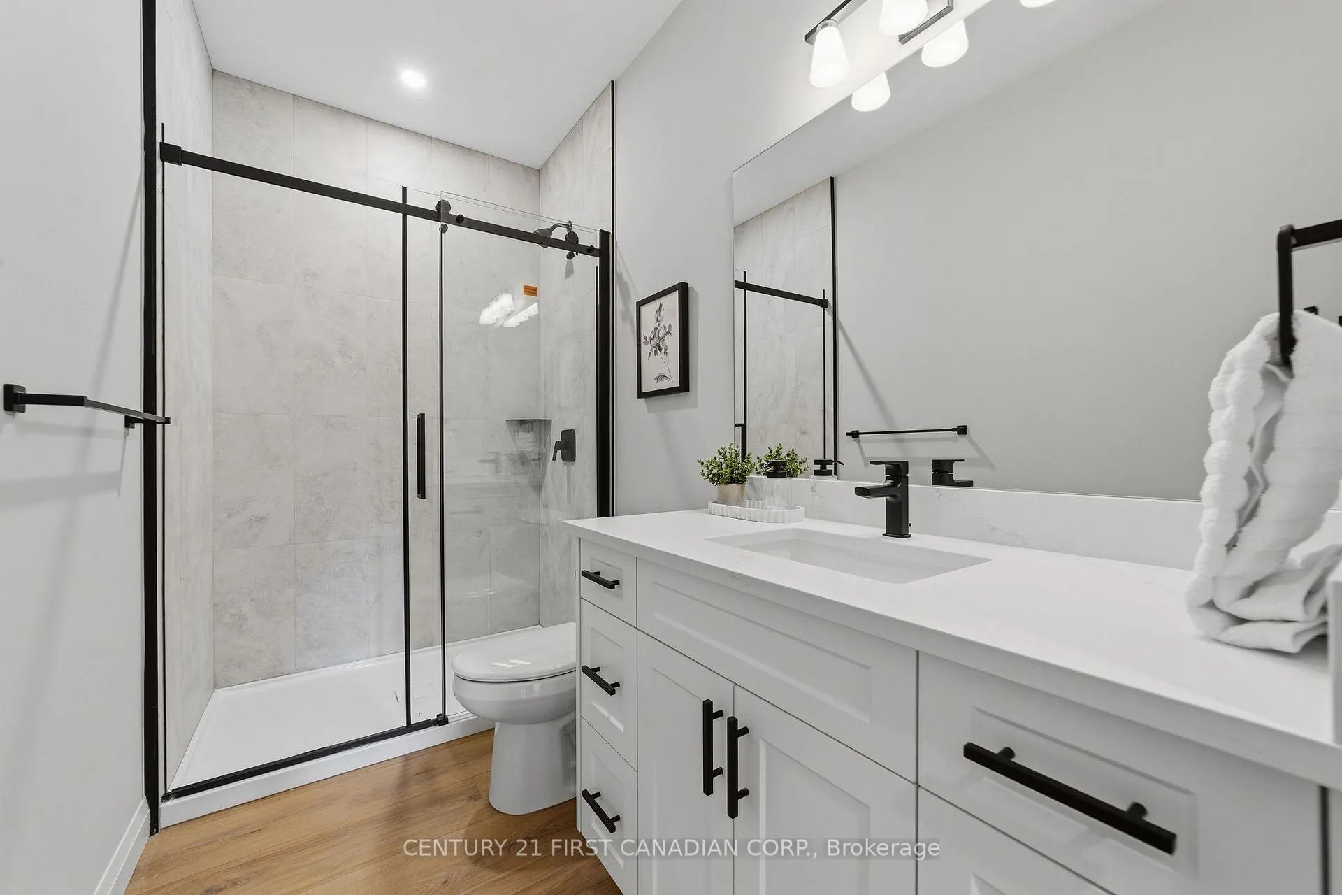 Photo 19 of Unit 12, 32 Postma Crescent, North Middlesex, Ailsa Craig — HOMEH