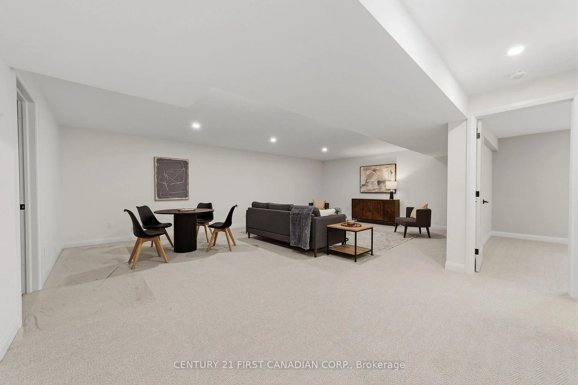 Photo 20 of Unit 12, 32 Postma Crescent, North Middlesex, Ailsa Craig — HOMEH
