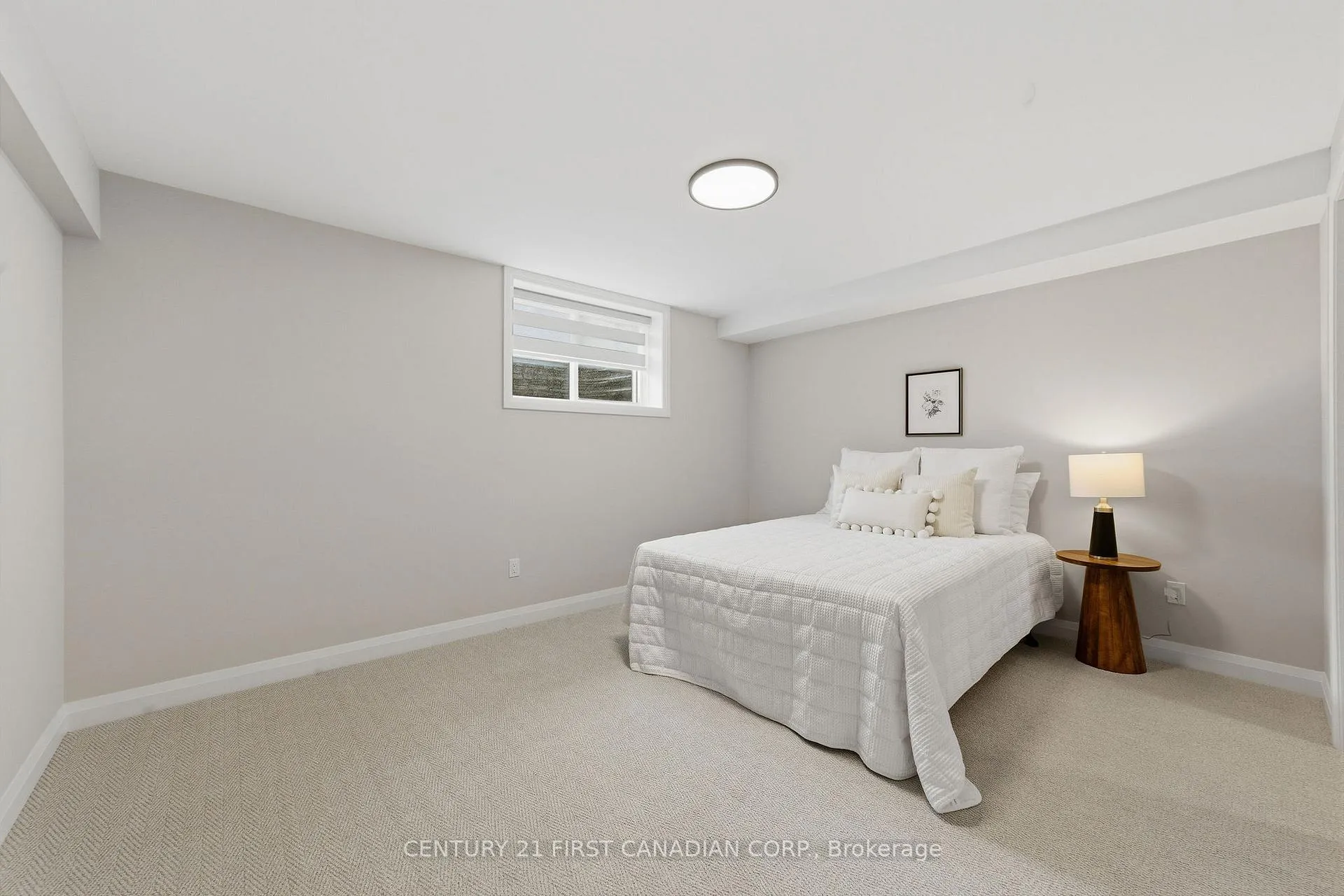 Photo 24 of Unit 12, 32 Postma Crescent, North Middlesex, Ailsa Craig — HOMEH