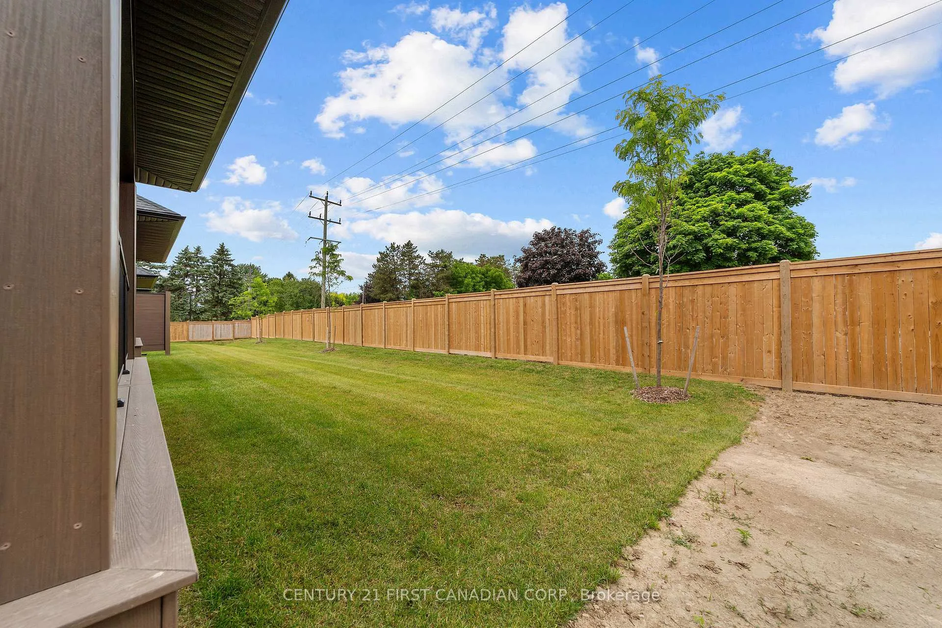 Photo 28 of Unit 12, 32 Postma Crescent, North Middlesex, Ailsa Craig — HOMEH