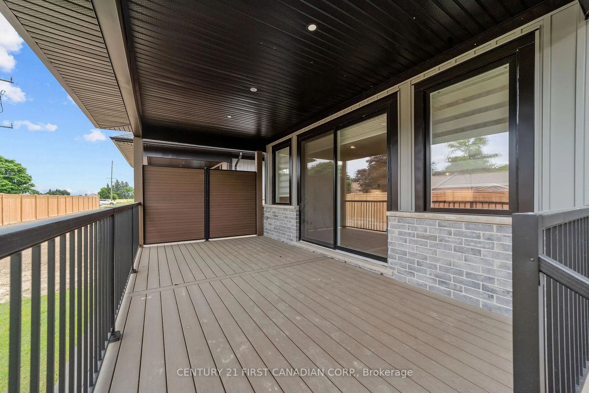 Photo 31 of Unit 12, 32 Postma Crescent, North Middlesex, Ailsa Craig — HOMEH