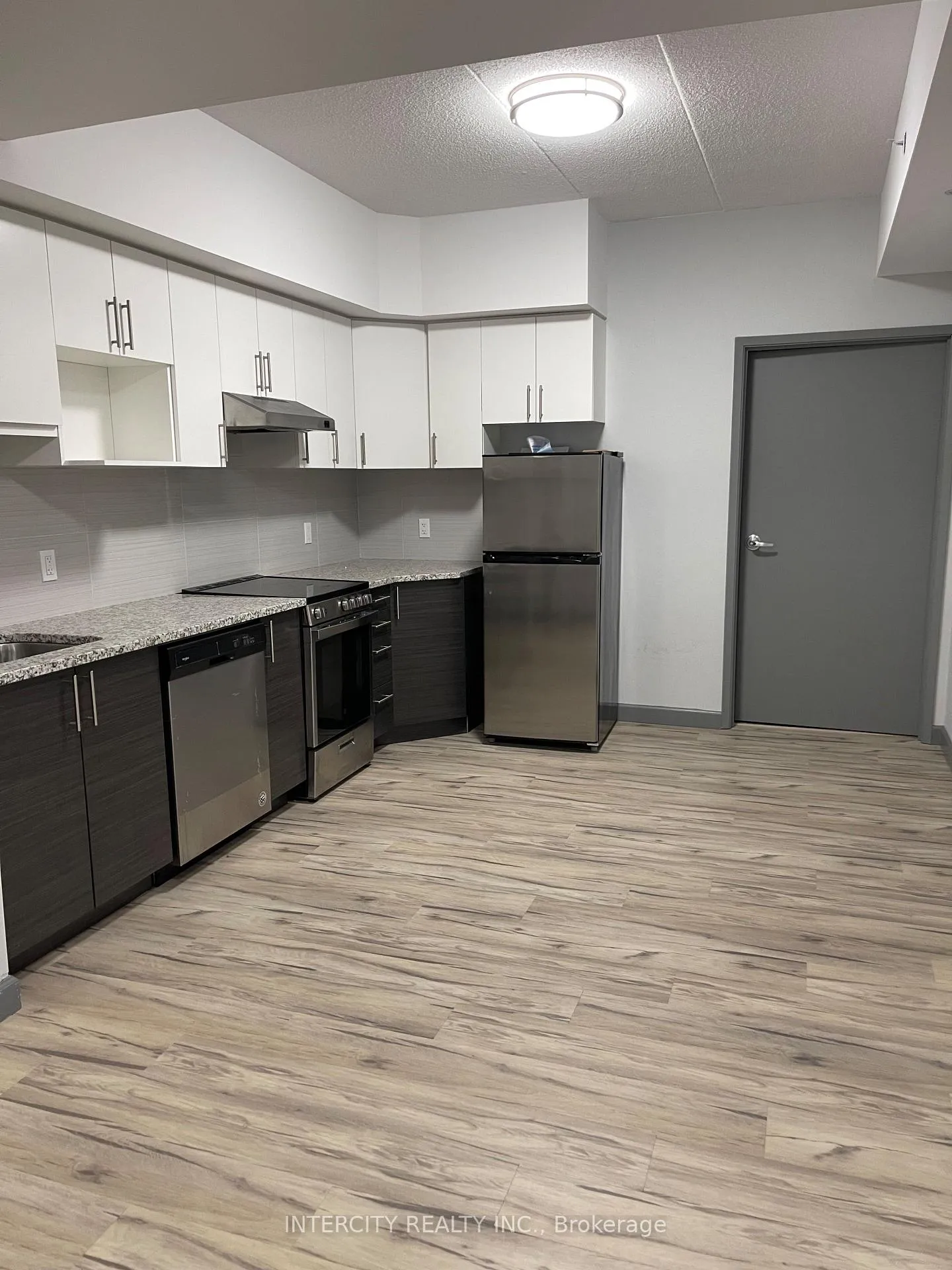 Photo 5 of Unit 425, 77 Leeland Street, Hamilton, Ainslie Wood — HOMEH