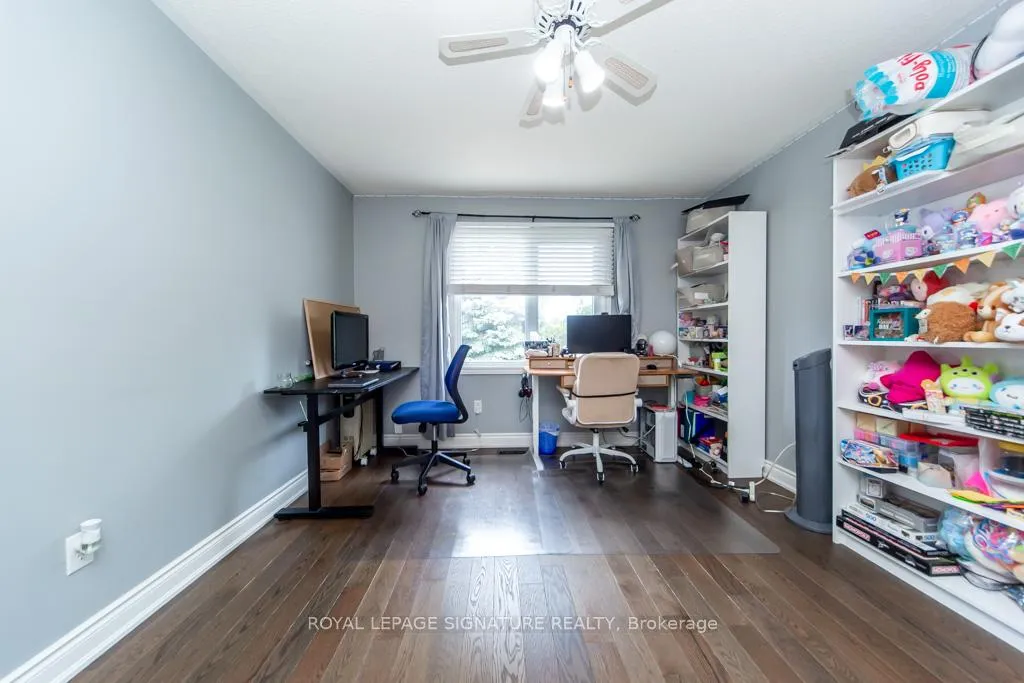 Photo 32 of 154 Oliver Lane, Vaughan, Maple — HOMEH