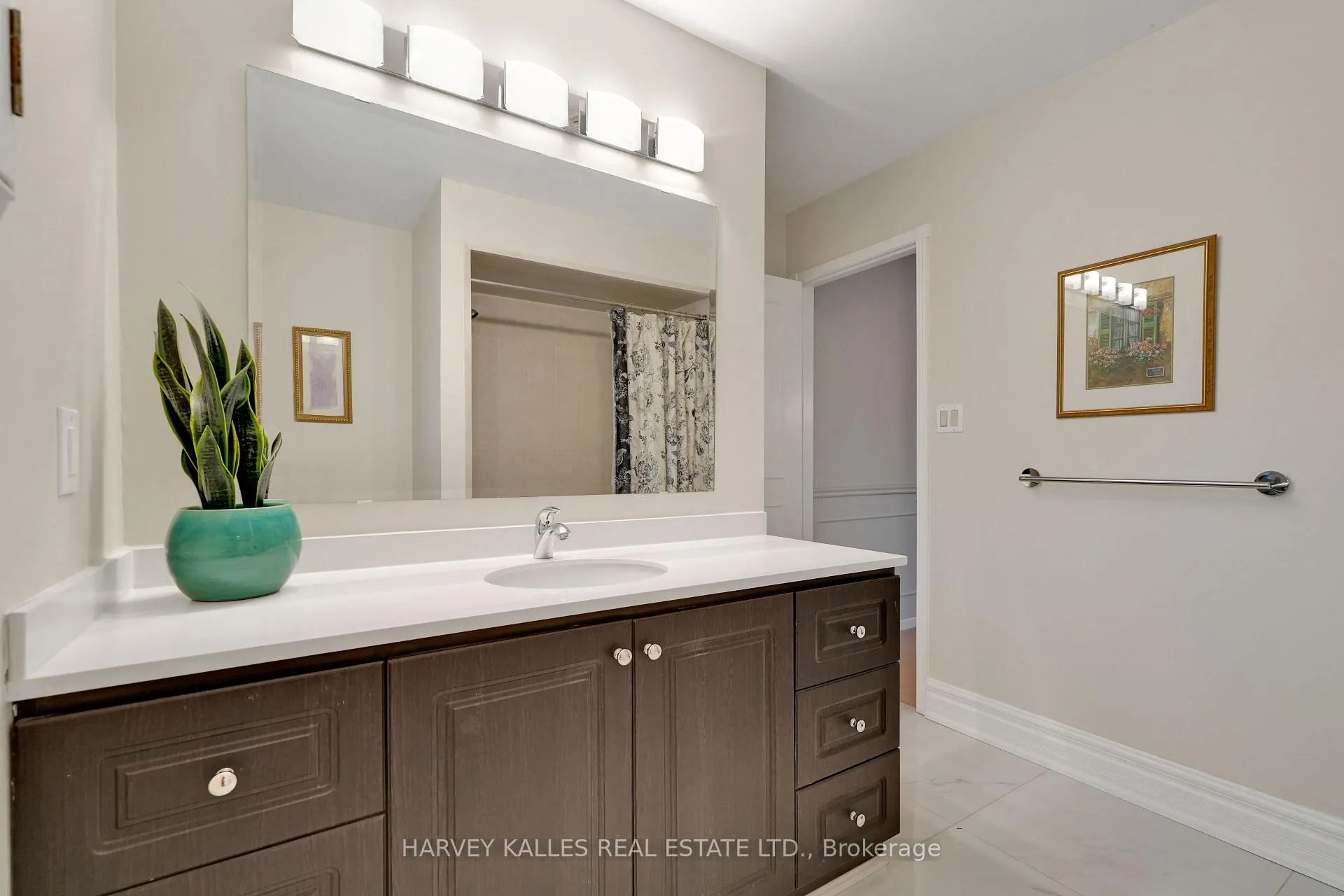 Photo 25 of 55 Aberfeldy Crescent, Markham, German Mills — HOMEH