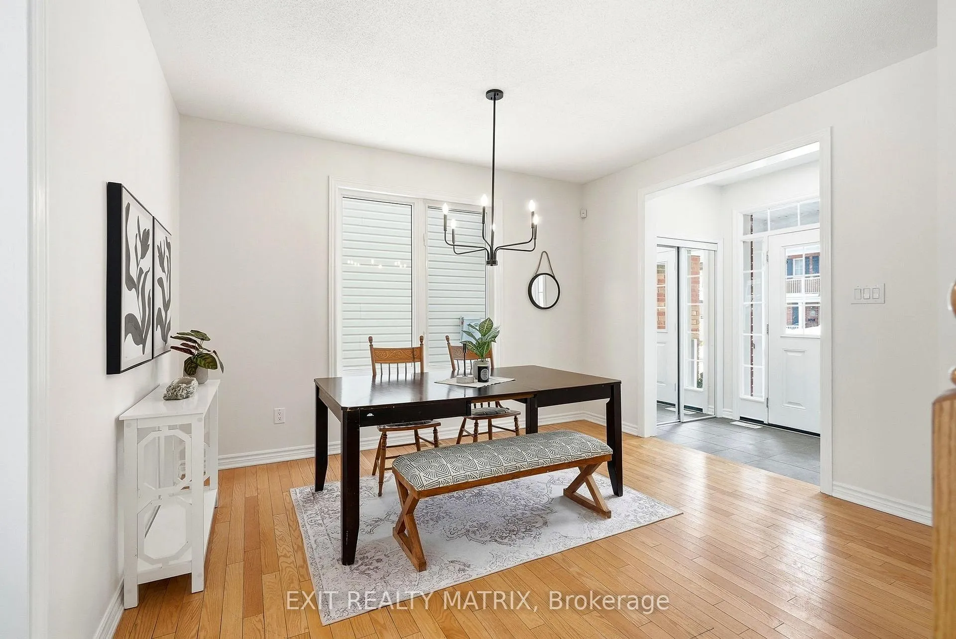 Photo 2 of 194 Flowing Creek Circle, Ottawa, Kanata - Emerald Meadows/Trailwest — HOMEH