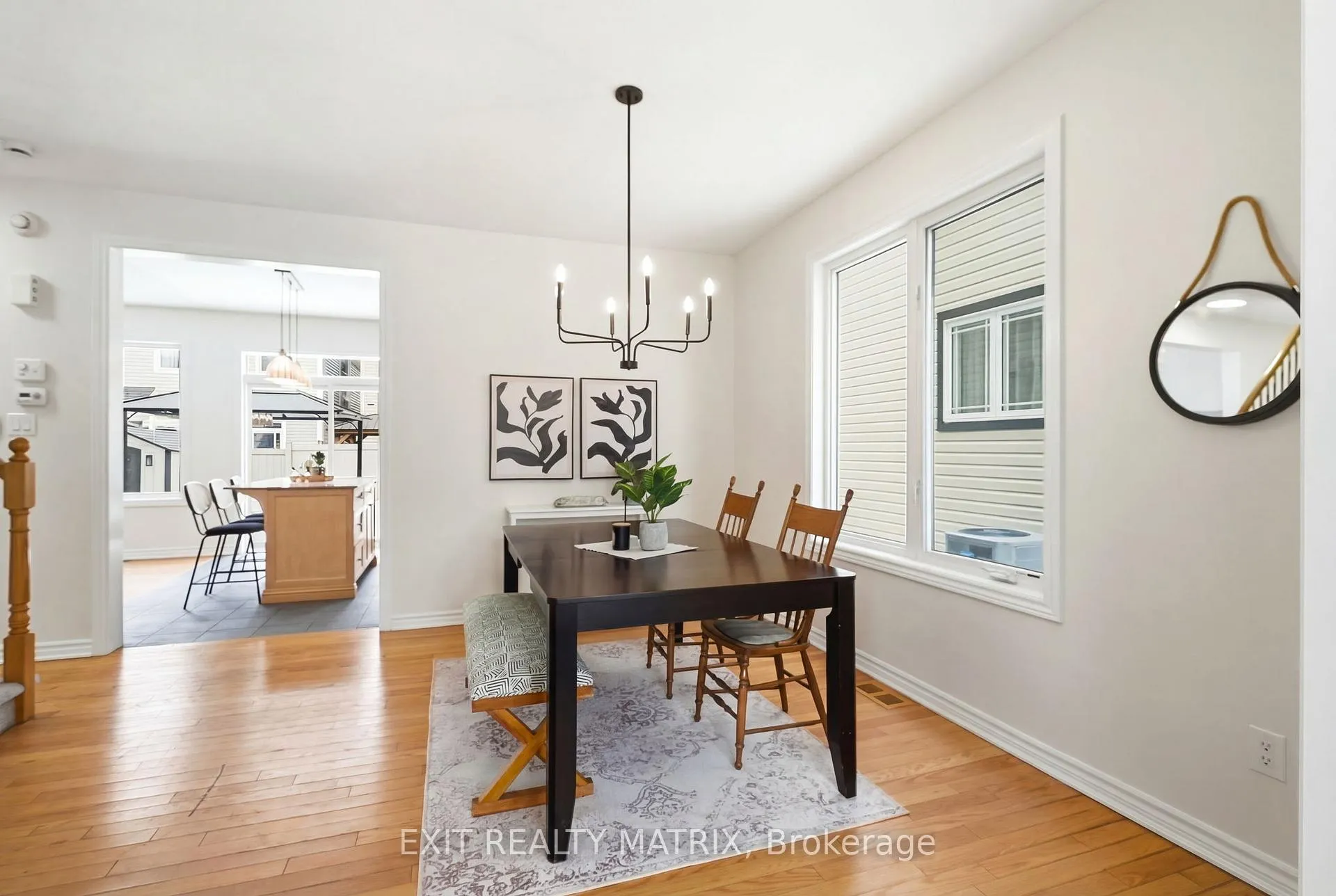 Photo 3 of 194 Flowing Creek Circle, Ottawa, Kanata - Emerald Meadows/Trailwest — HOMEH