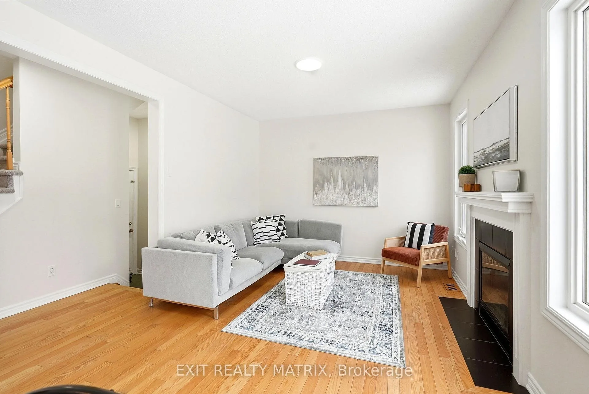 Photo 7 of 194 Flowing Creek Circle, Ottawa, Kanata - Emerald Meadows/Trailwest — HOMEH