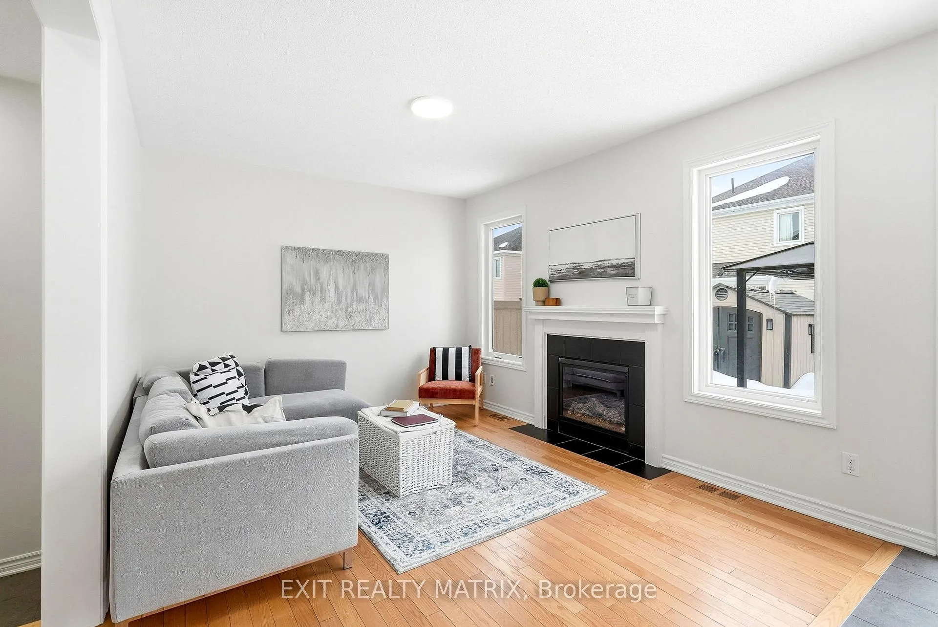 Photo 8 of 194 Flowing Creek Circle, Ottawa, Kanata - Emerald Meadows/Trailwest — HOMEH