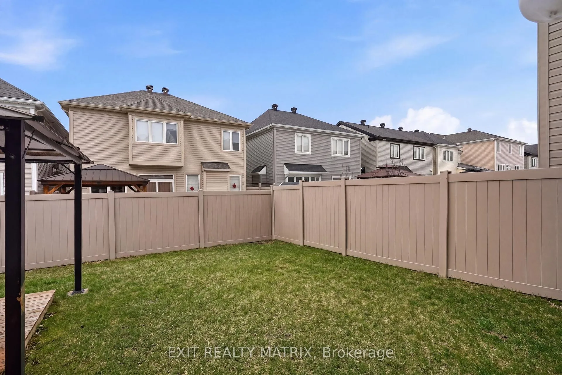 Photo 27 of 194 Flowing Creek Circle, Ottawa, Kanata - Emerald Meadows/Trailwest — HOMEH