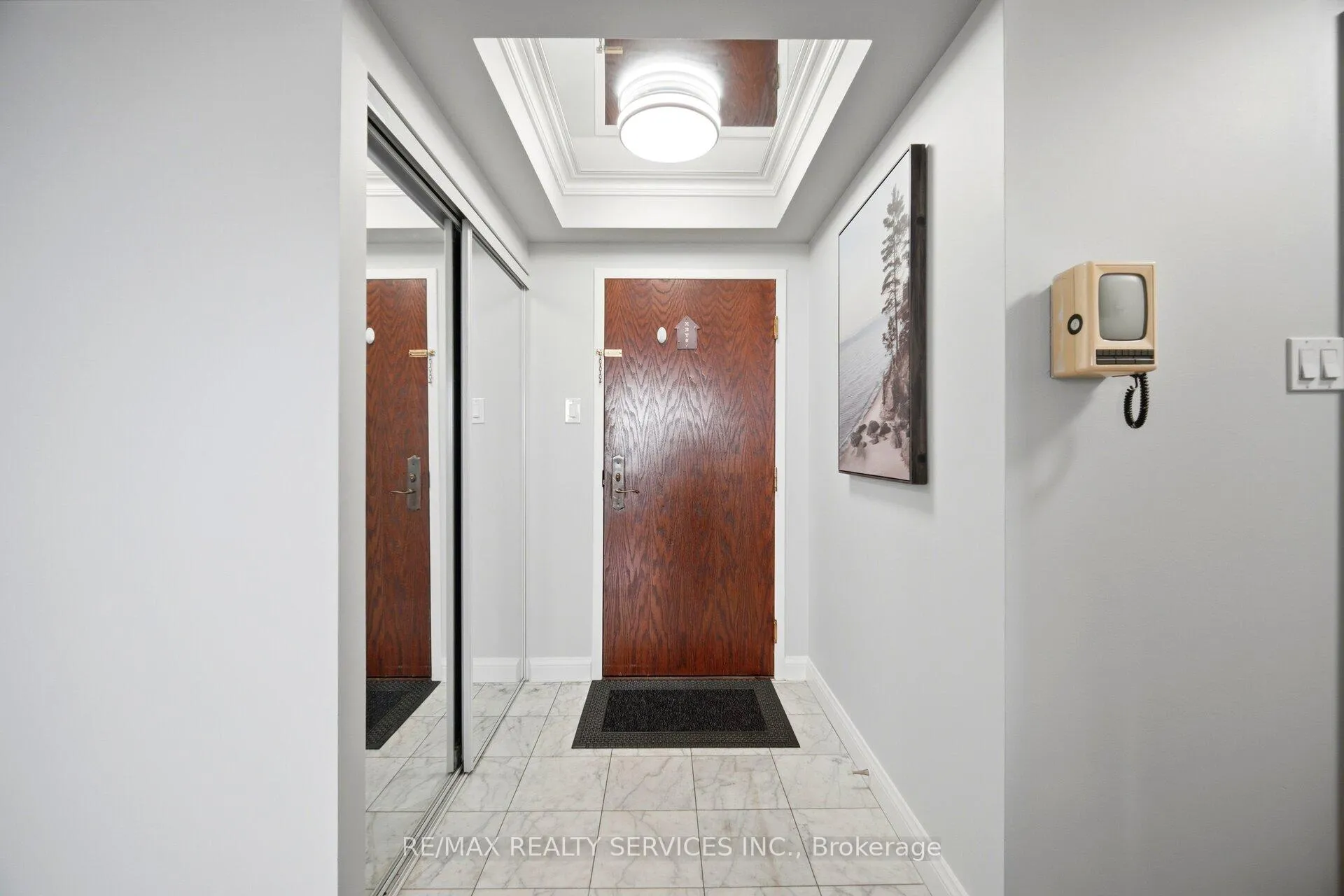 Photo 7 of Unit 1907, 22 Hanover Road, Brampton, Queen Street Corridor — HOMEH