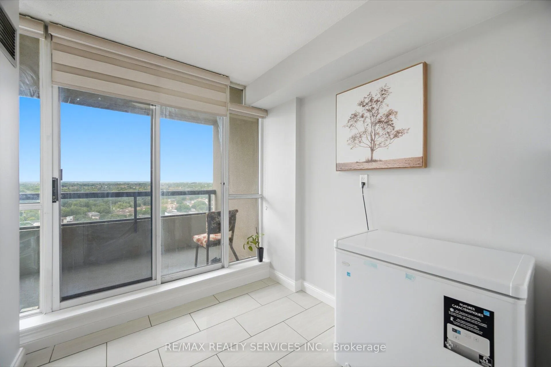 Photo 16 of Unit 1907, 22 Hanover Road, Brampton, Queen Street Corridor — HOMEH