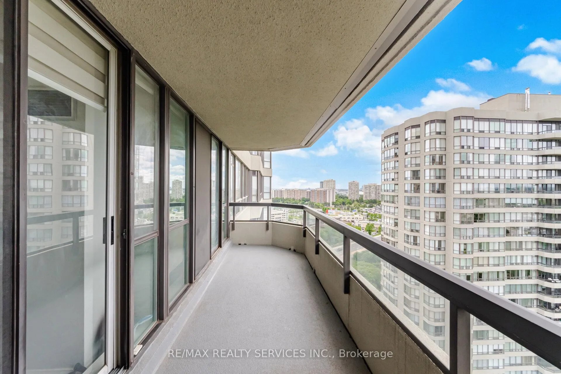 Photo 27 of Unit 1907, 22 Hanover Road, Brampton, Queen Street Corridor — HOMEH