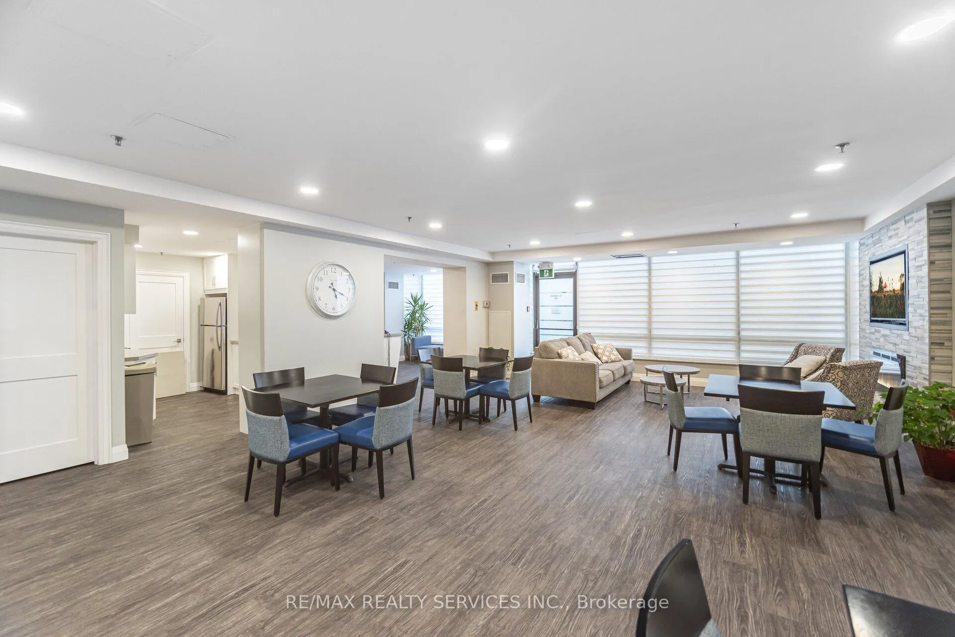 Photo 31 of Unit 1907, 22 Hanover Road, Brampton, Queen Street Corridor — HOMEH