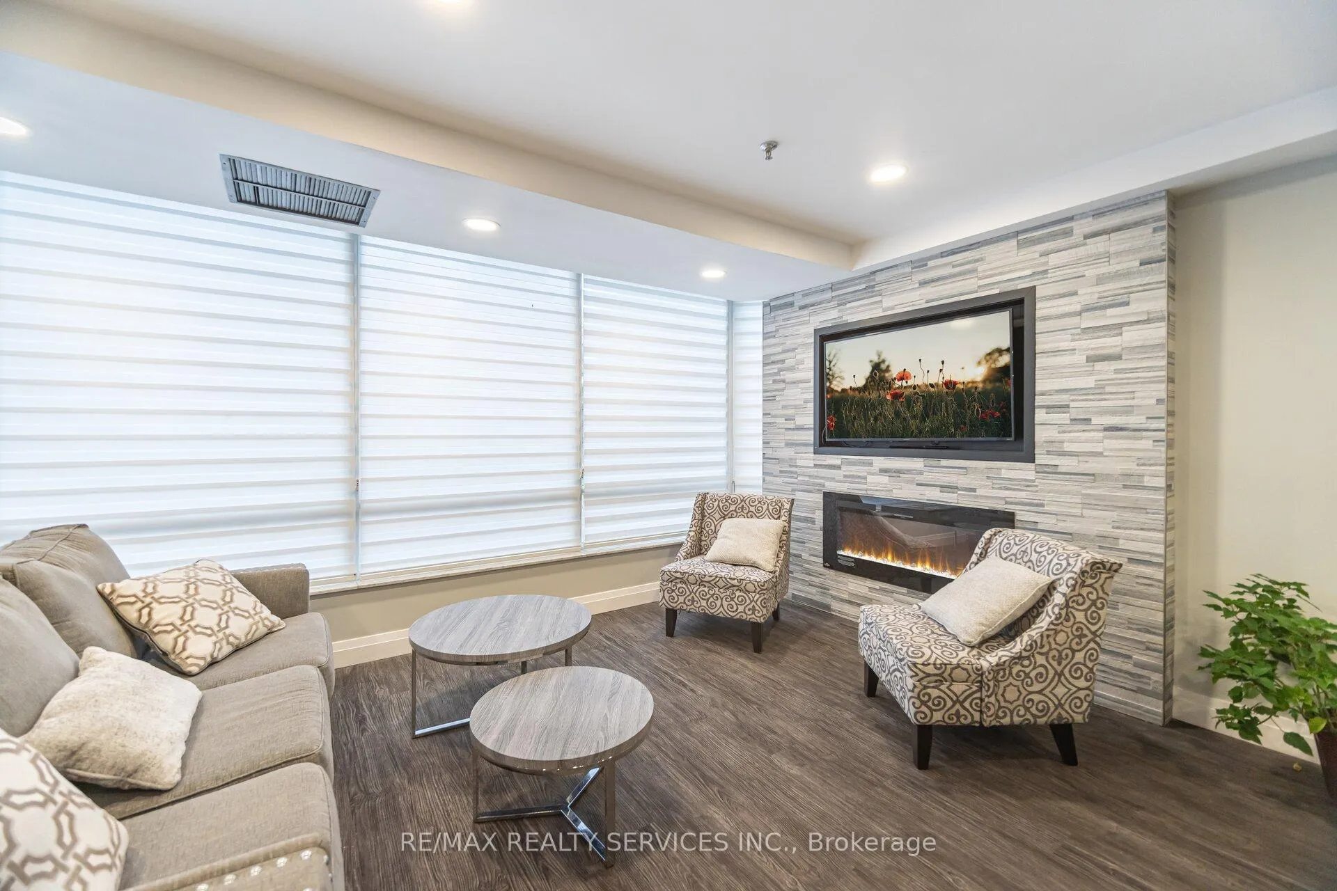 Photo 32 of Unit 1907, 22 Hanover Road, Brampton, Queen Street Corridor — HOMEH