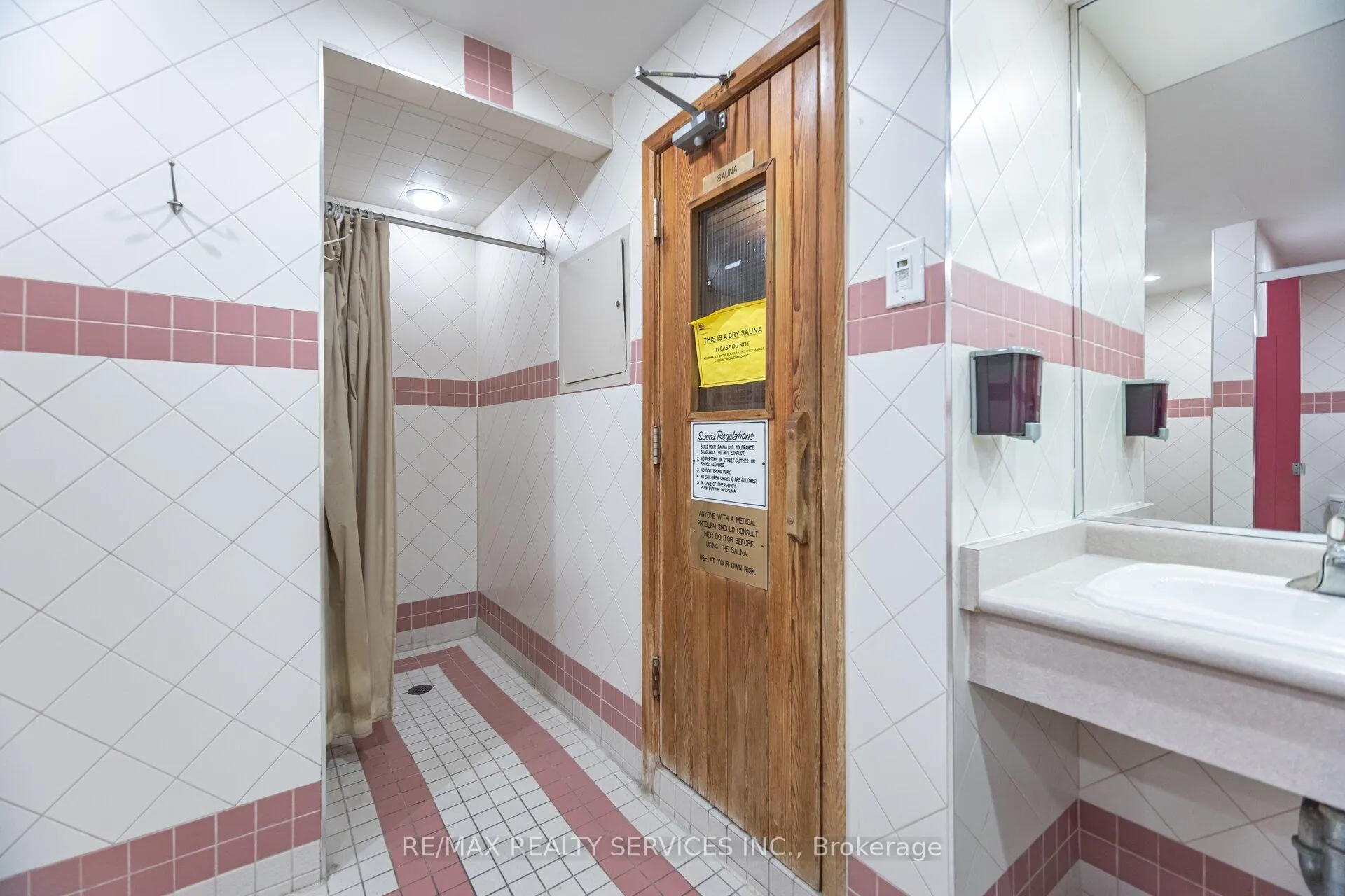 Photo 42 of Unit 1907, 22 Hanover Road, Brampton, Queen Street Corridor — HOMEH