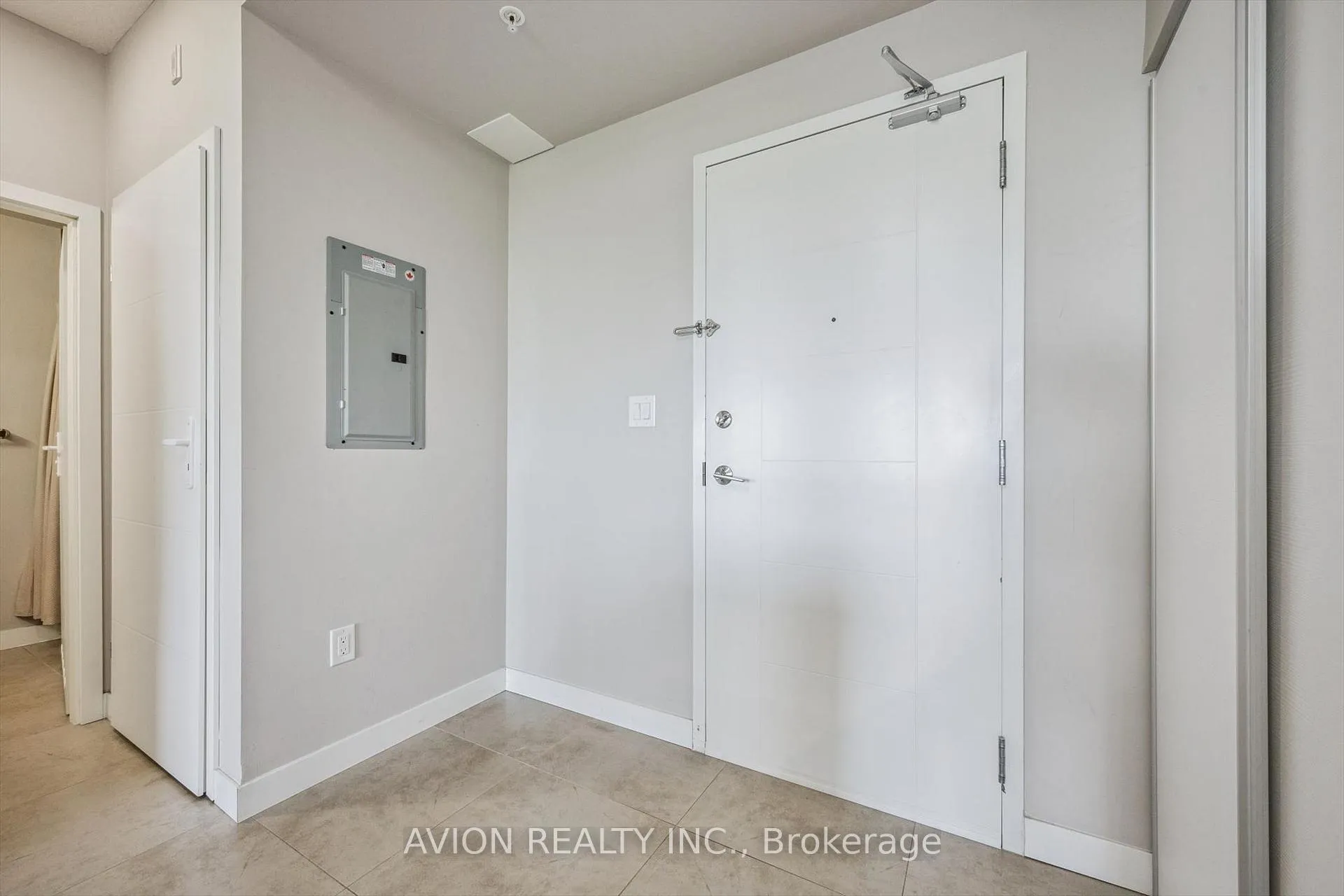 Photo 8 of Unit 618, 280 Lester Street, Waterloo, Beechwood/University — HOMEH