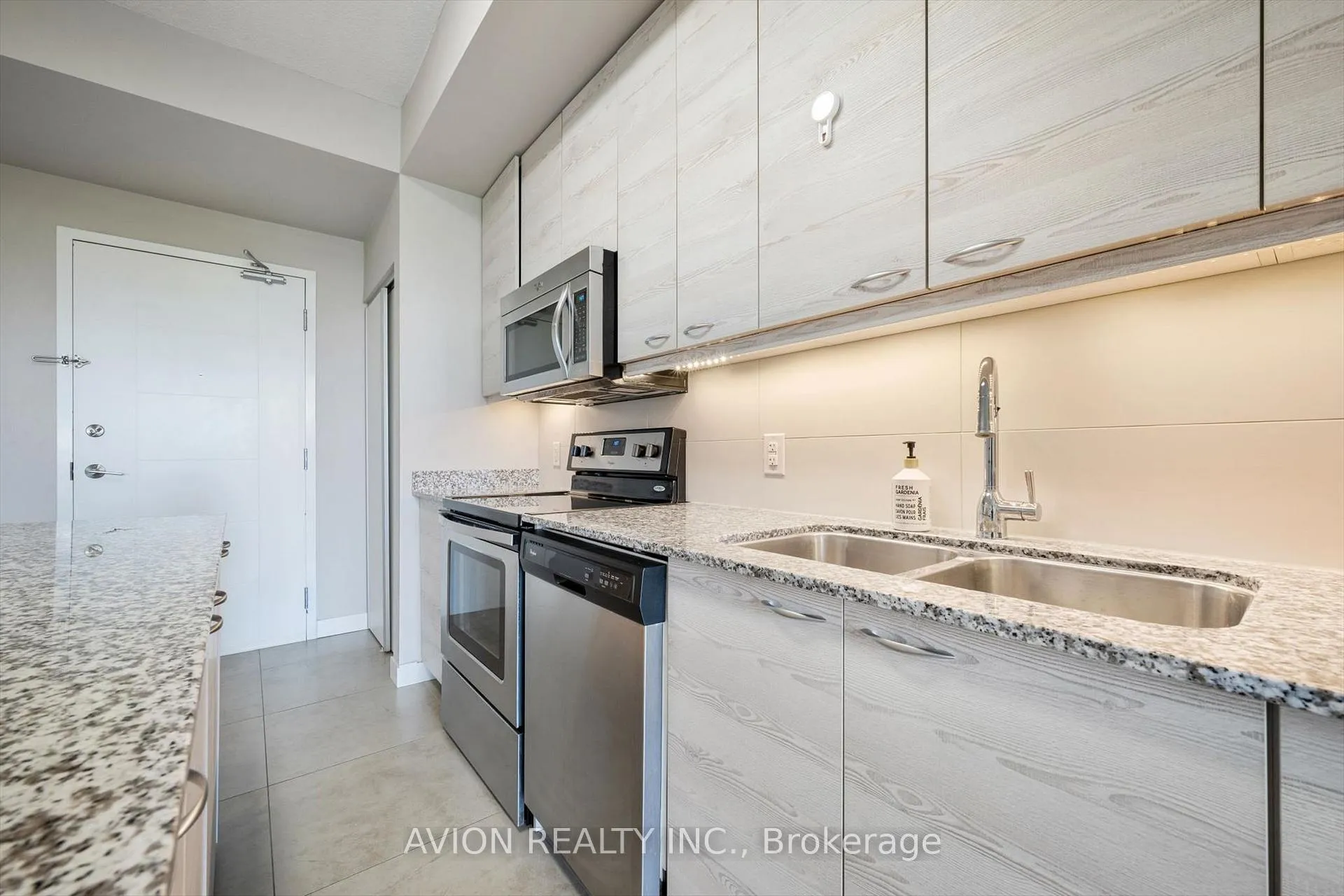 Photo 13 of Unit 618, 280 Lester Street, Waterloo, Beechwood/University — HOMEH