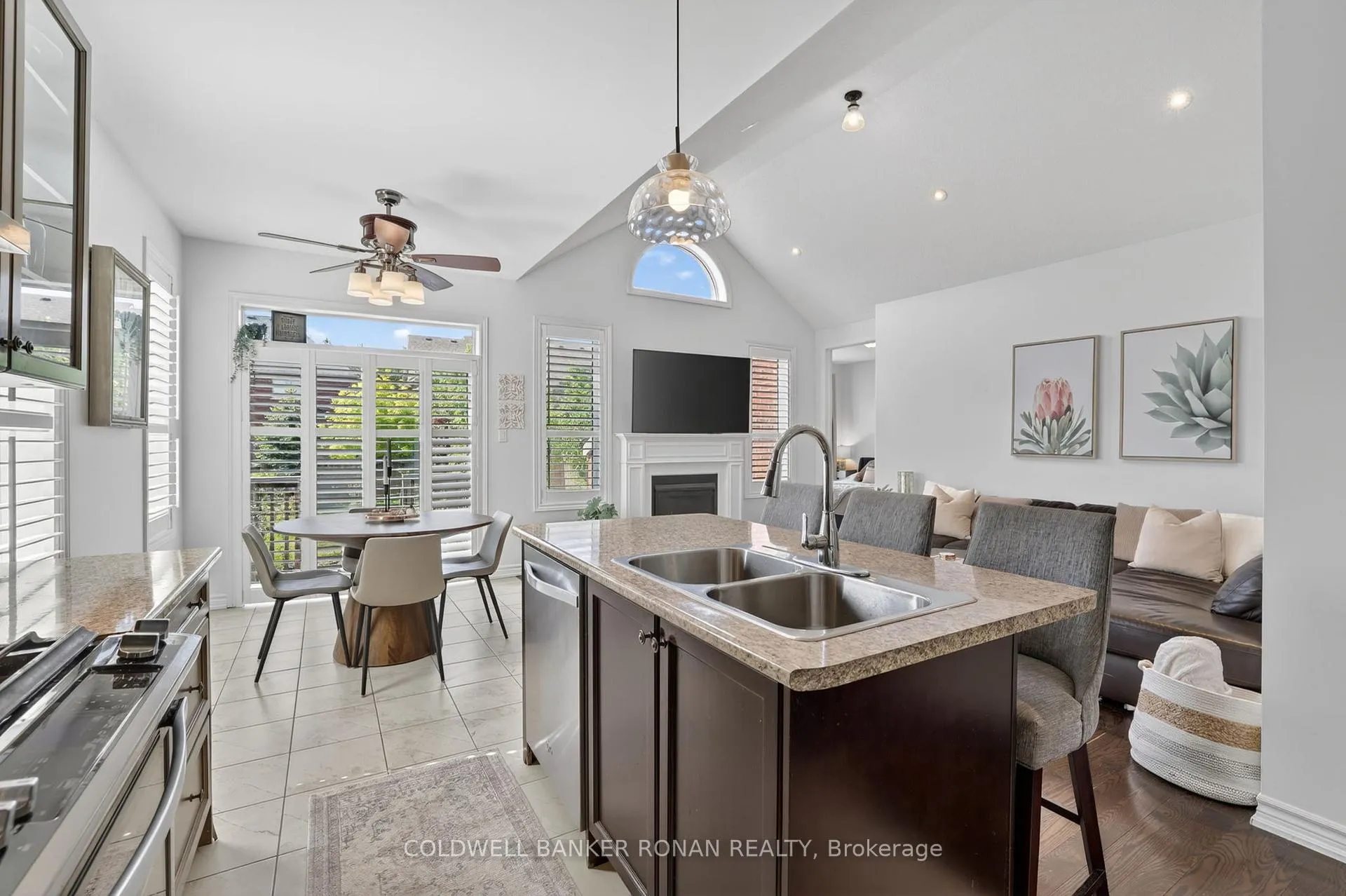Photo 15 of 19 Cameron Street, Springwater, Centre Vespra — HOMEH