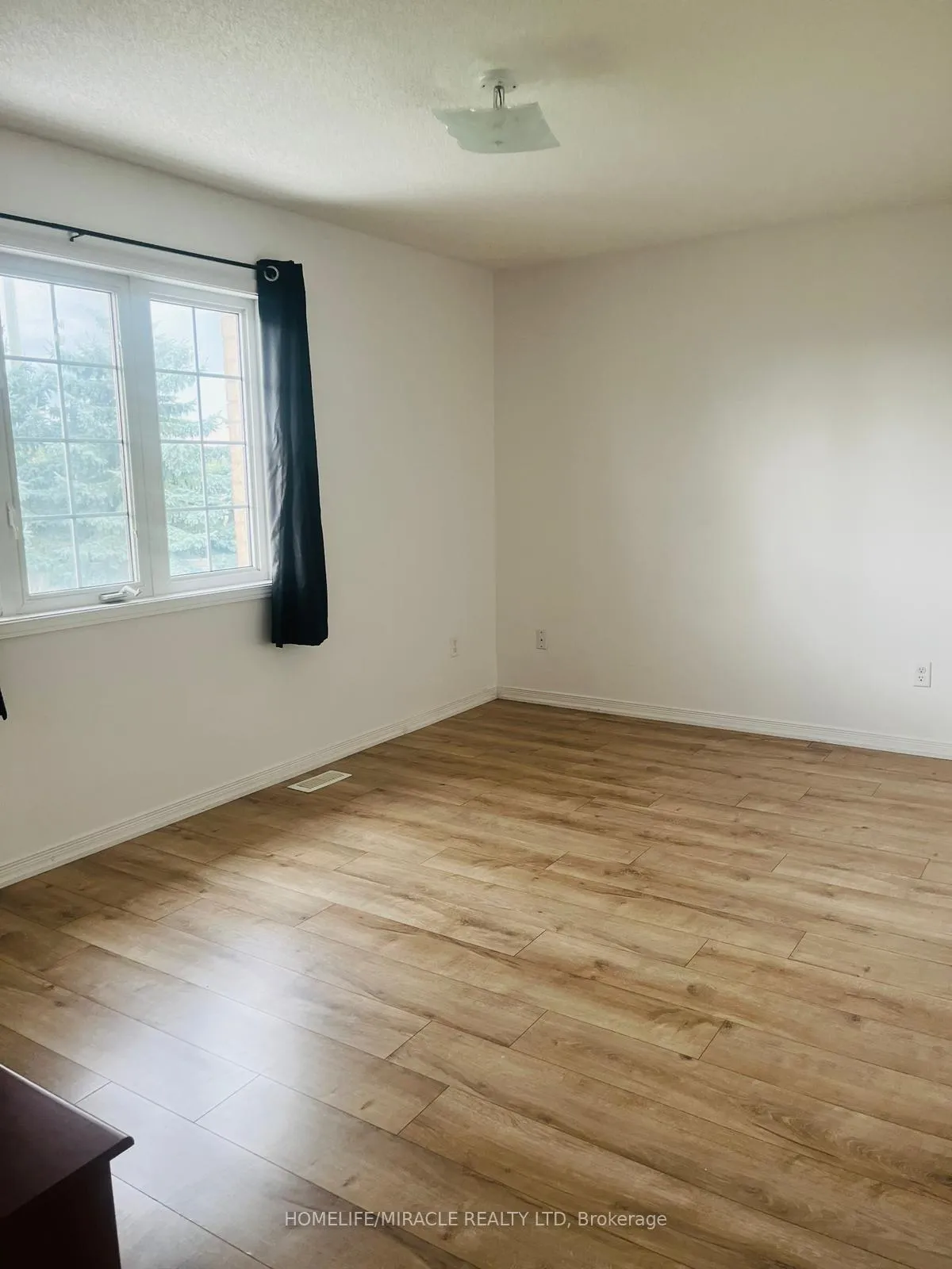 Photo 3 of 36 Mossgrove Crescent, Brampton, Northwest Sandalwood Parkway — HOMEH