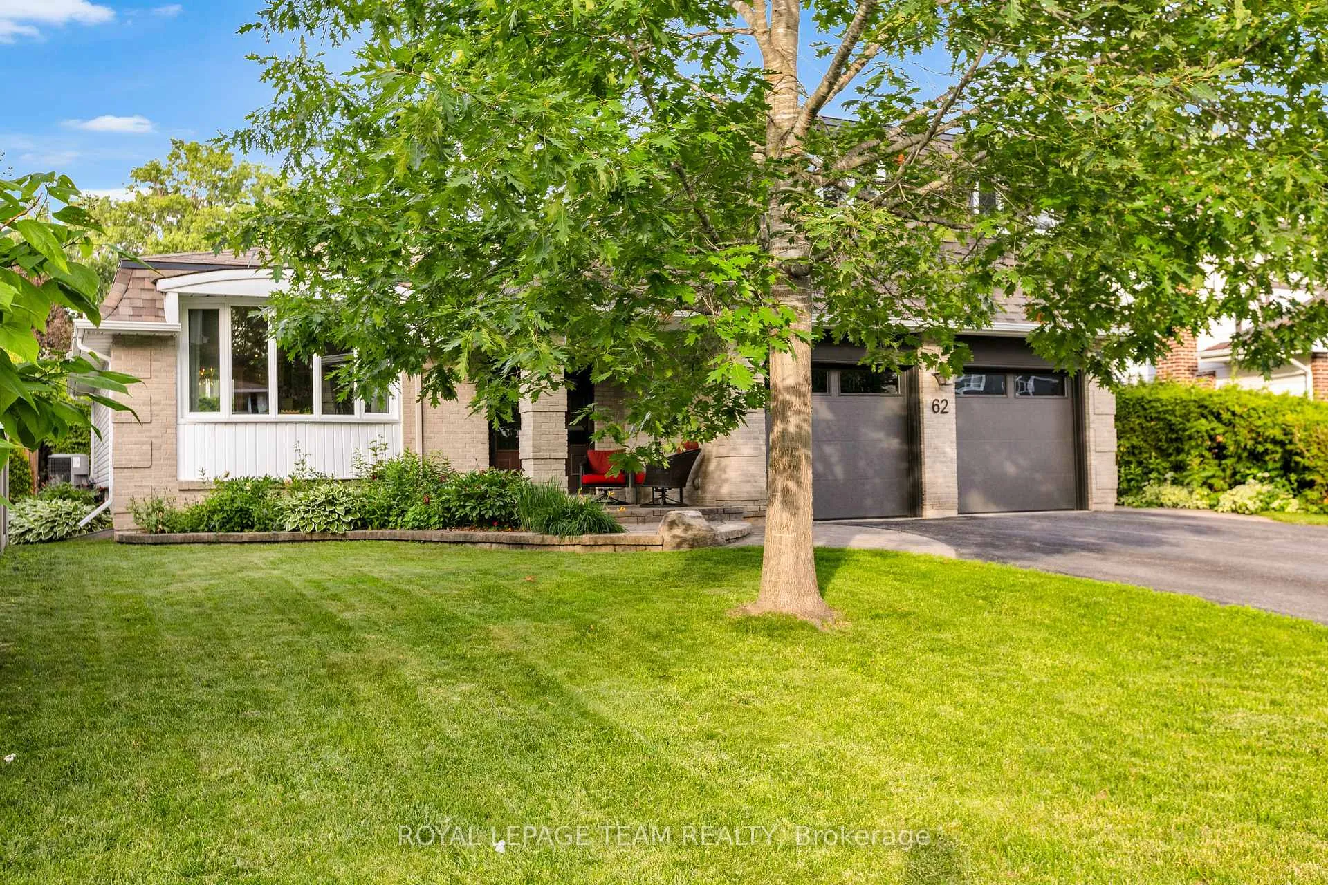 Photo 2 of 62 Northpark Drive, Ottawa, Blackburn Hamlet — HOMEH