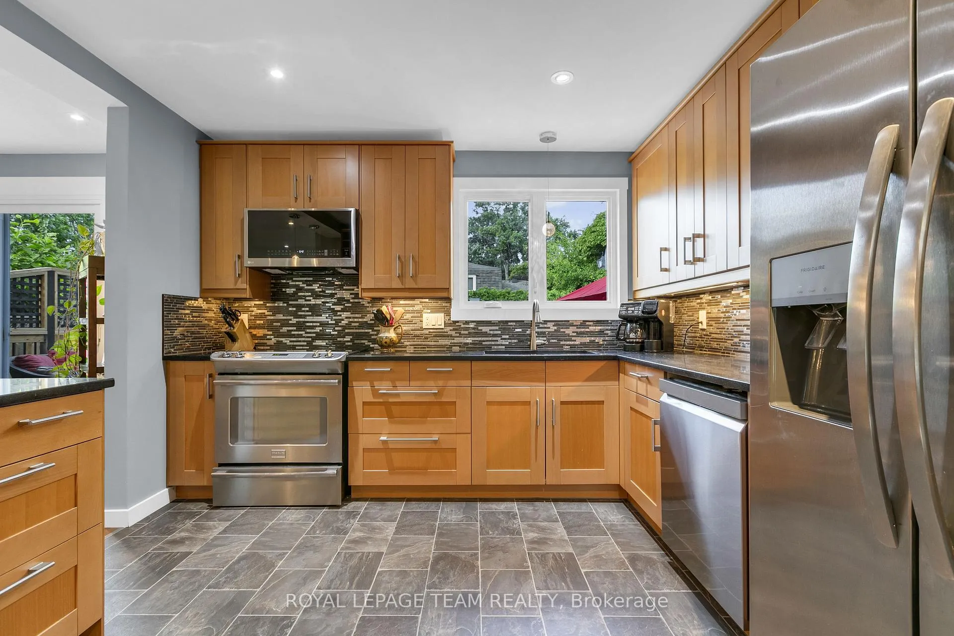Photo 9 of 62 Northpark Drive, Ottawa, Blackburn Hamlet — HOMEH