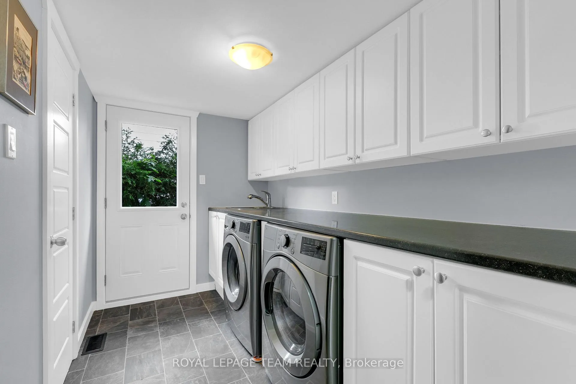 Photo 25 of 62 Northpark Drive, Ottawa, Blackburn Hamlet — HOMEH