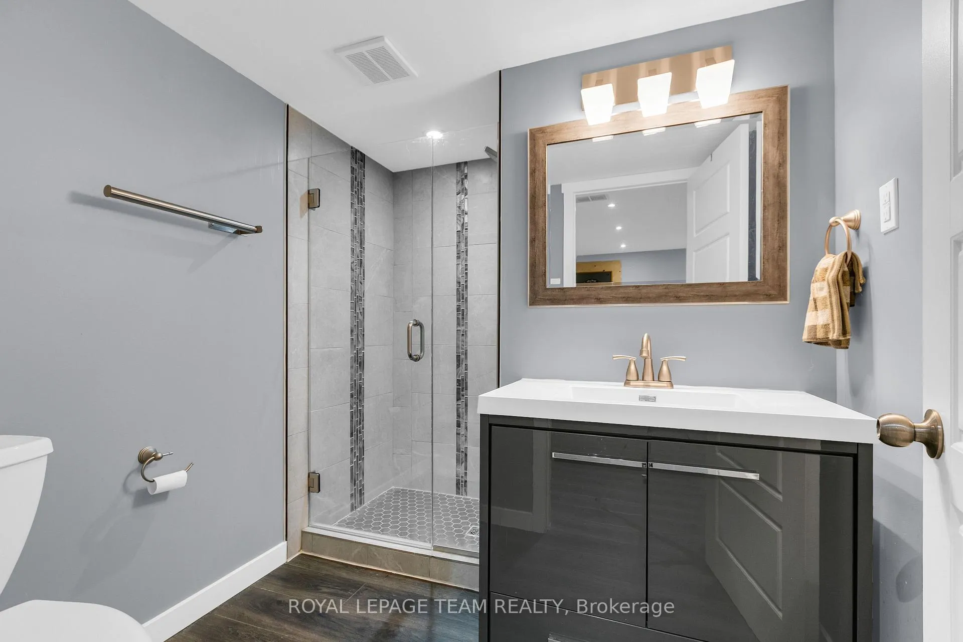 Photo 46 of 62 Northpark Drive, Ottawa, Blackburn Hamlet — HOMEH