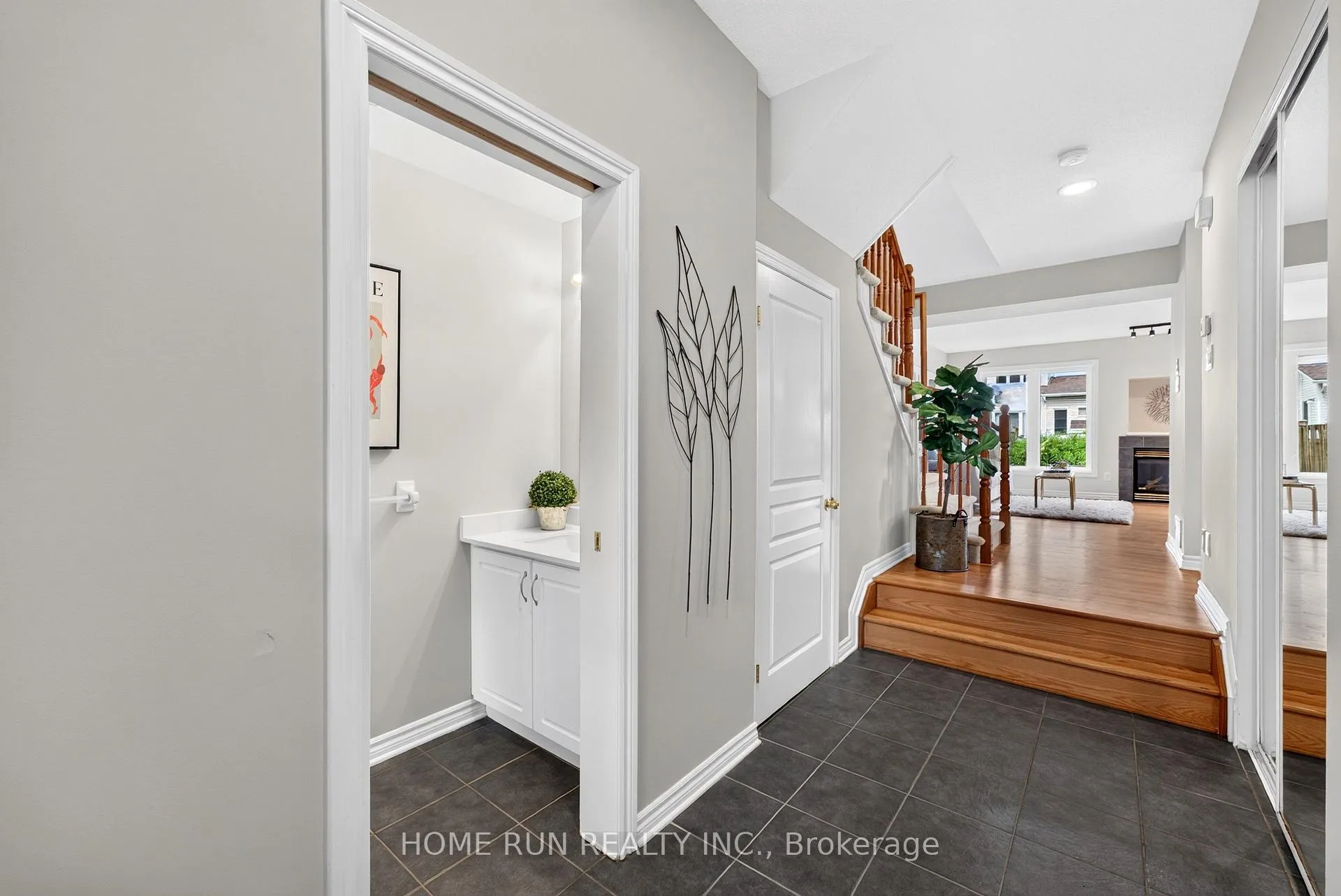 Photo 4 of 164 Gray Crescent, Ottawa, Kanata - Beaverbrook — HOMEH