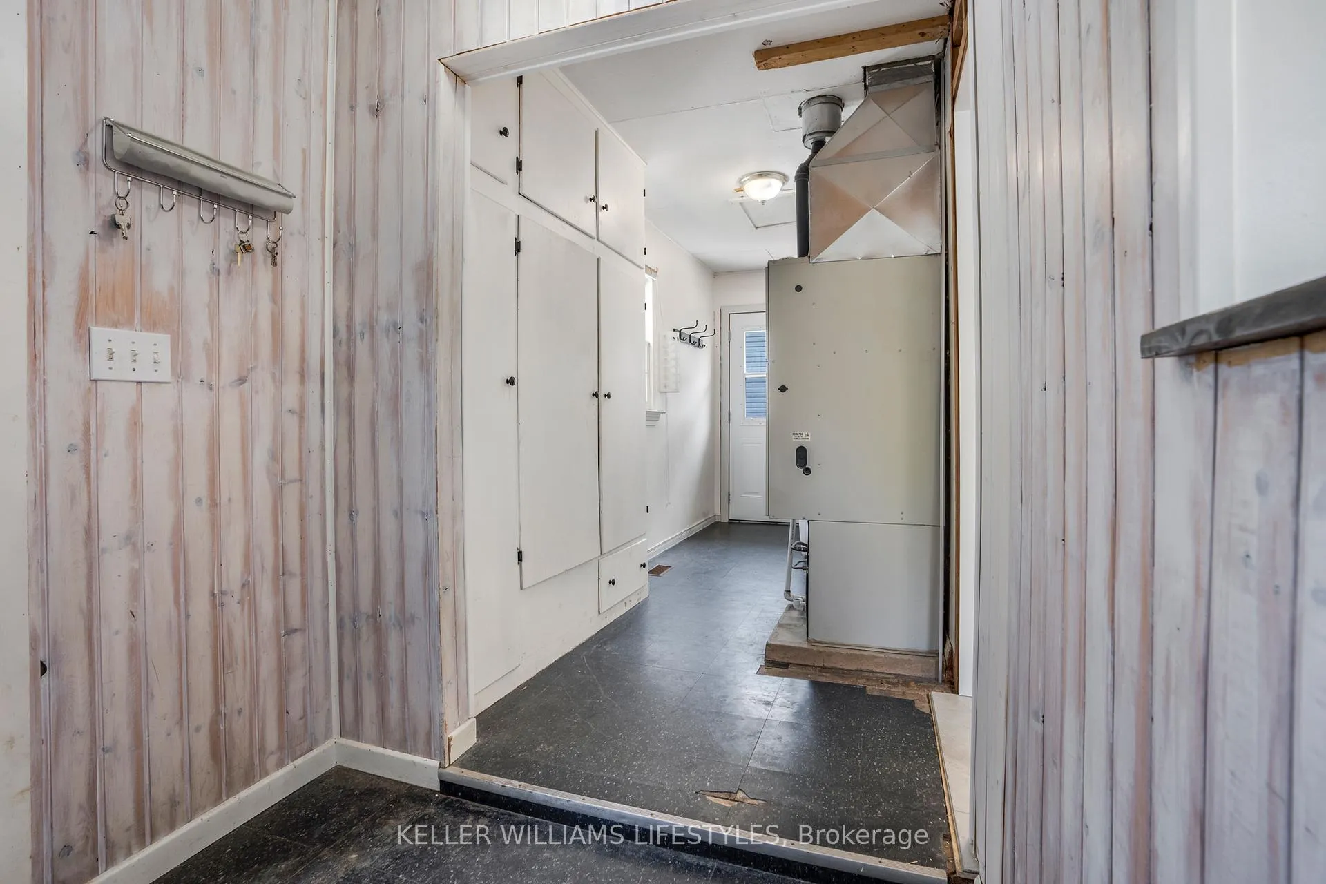 Photo 7 of 100 Lemuel Street, Chatham-Kent, Thamesville — HOMEH