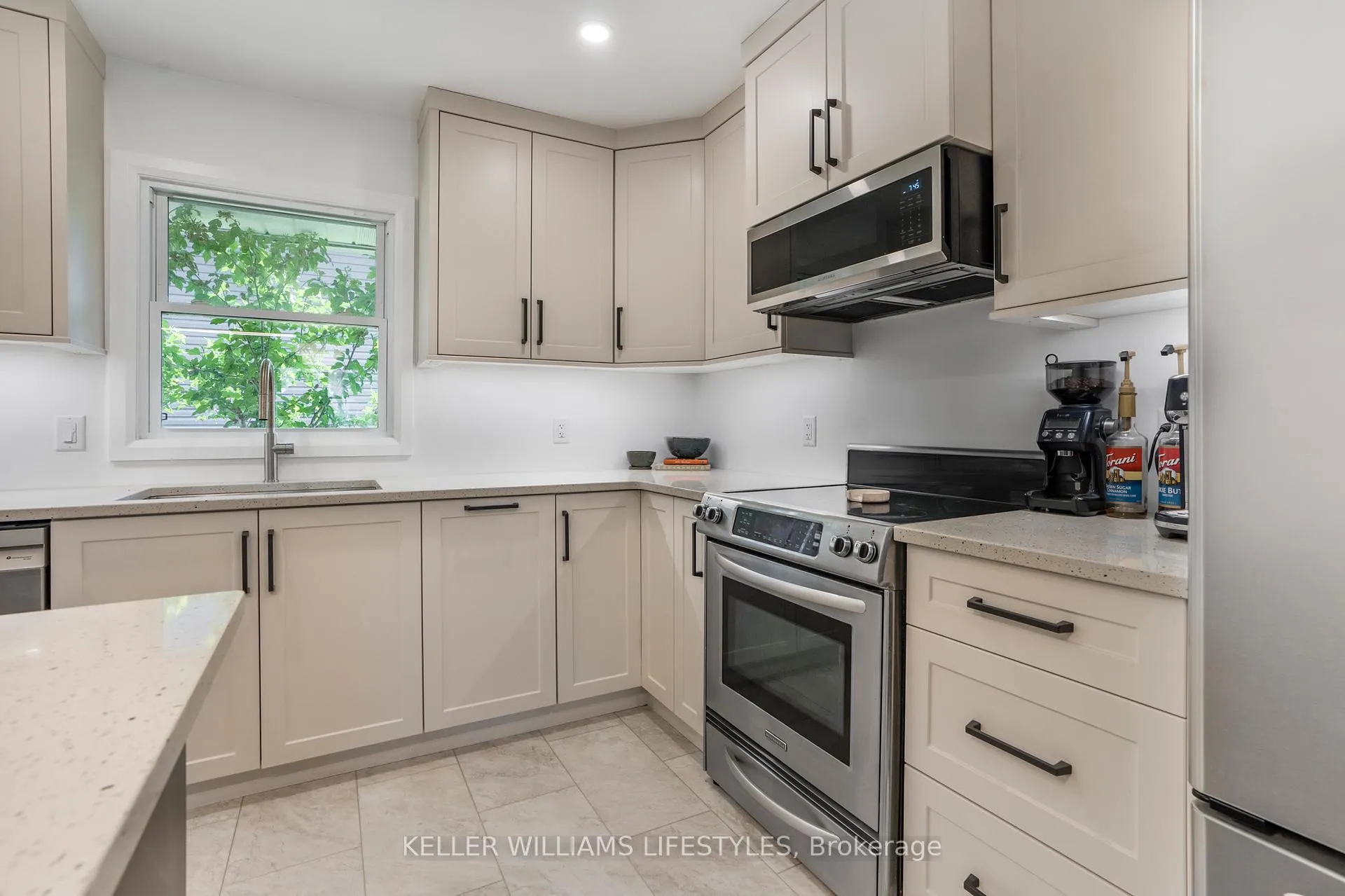 Photo 13 of 100 Lemuel Street, Chatham-Kent, Thamesville — HOMEH