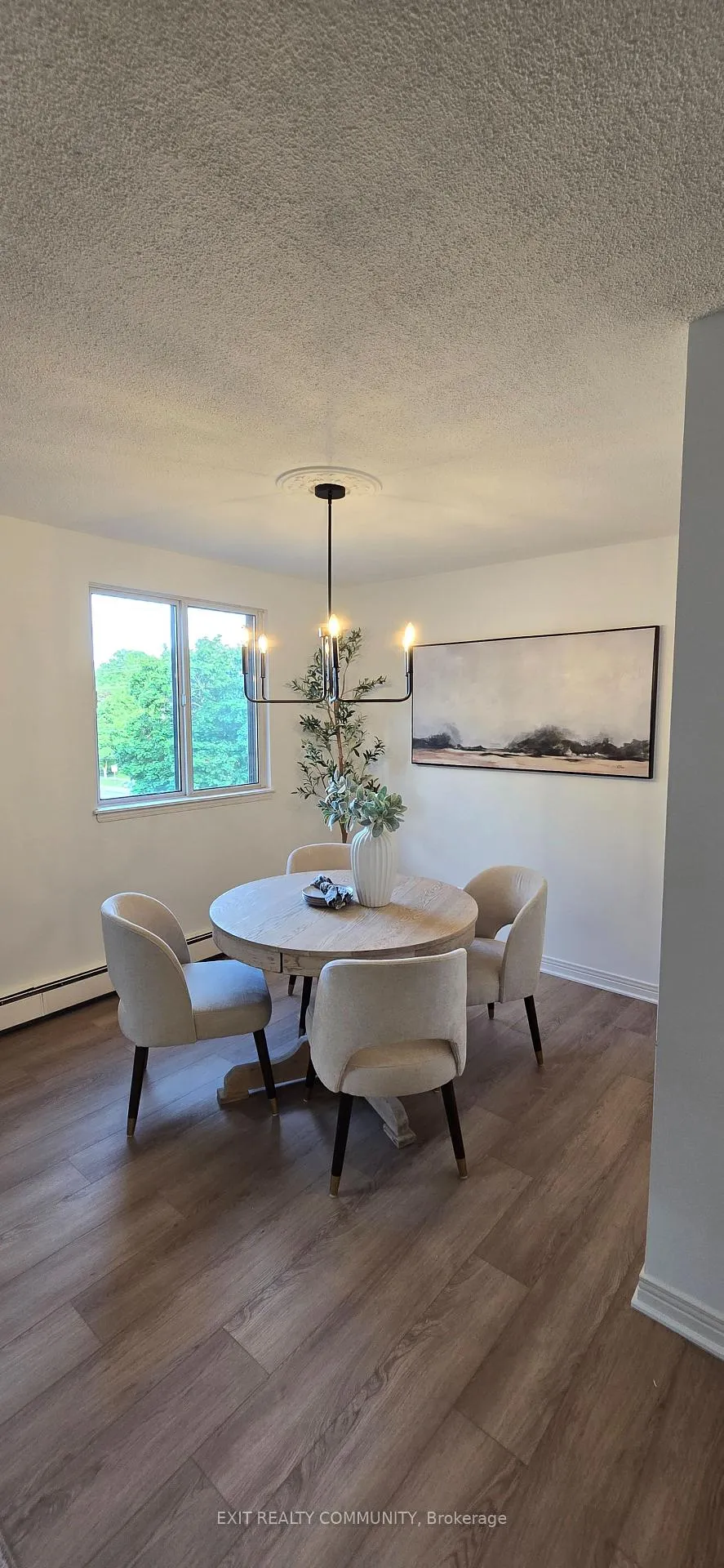 Photo 3 of Unit 303, 440 Central Avenue, London, East C — HOMEH