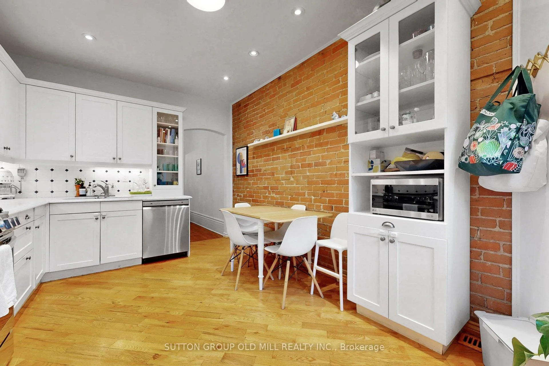Photo 16 of 328 Ontario Street, Toronto, Moss Park — HOMEH