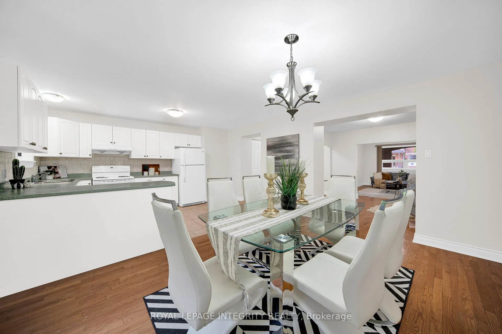 Photo 27 of 318 Somerset Street E, Ottawa, Sandy Hill — HOMEH