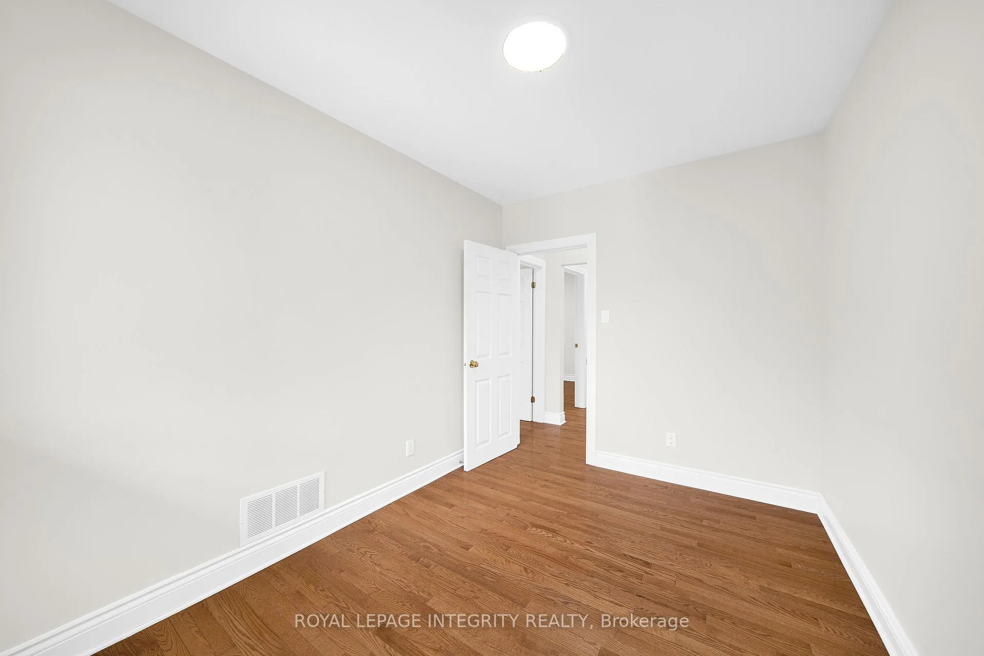 Photo 44 of 318 Somerset Street E, Ottawa, Sandy Hill — HOMEH