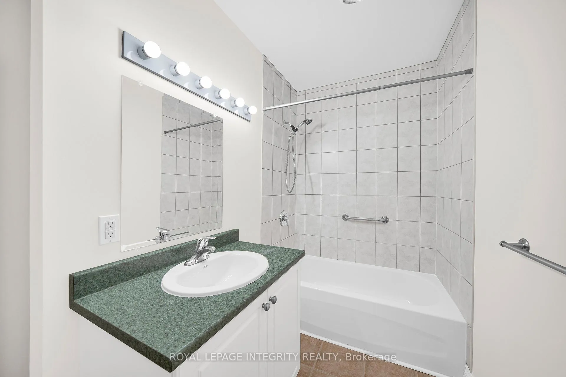 Photo 46 of 318 Somerset Street E, Ottawa, Sandy Hill — HOMEH