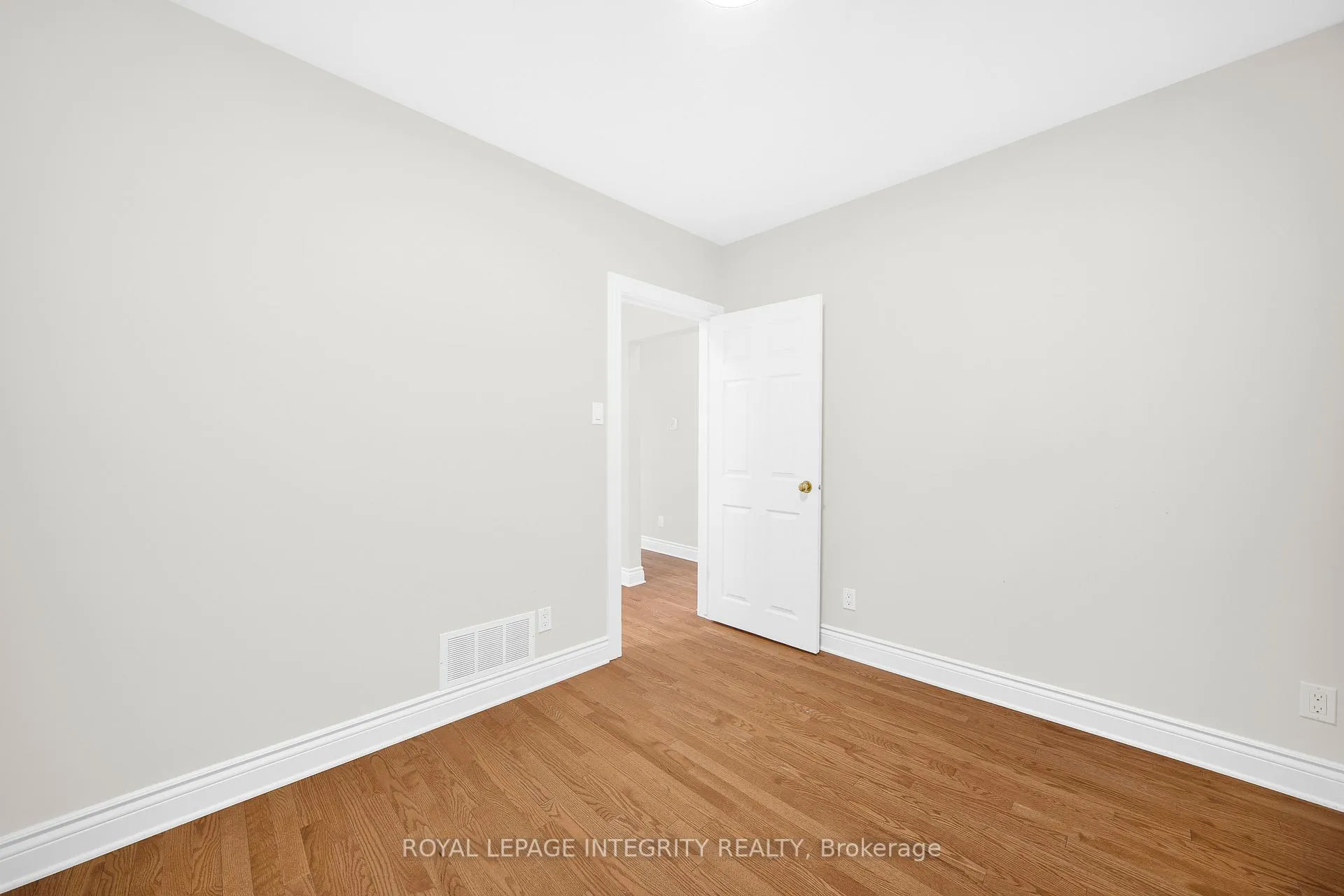 Photo 49 of 318 Somerset Street E, Ottawa, Sandy Hill — HOMEH