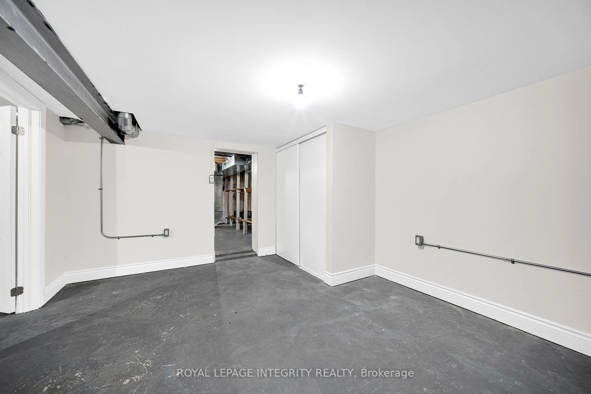 Photo 10 of 318 Somerset Street E, Ottawa, Sandy Hill — HOMEH