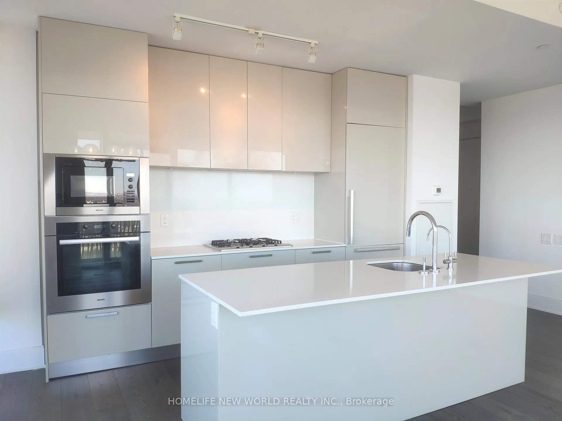 Photo 5 of Unit Lph5207, 50 Charles Street, Toronto, Church-Yonge Corridor — HOMEH