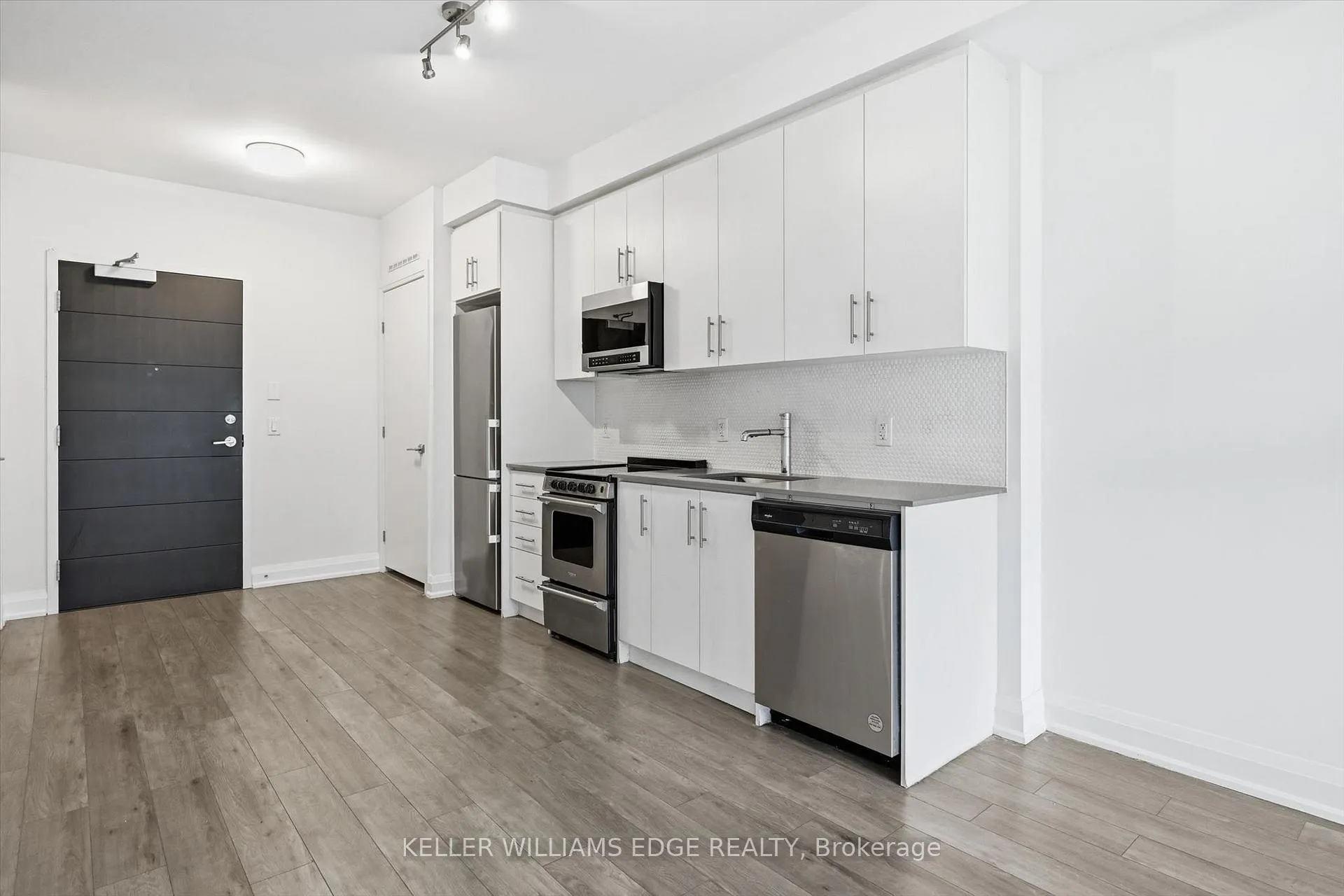 Photo 6 of Unit 418, 212 King Street E, Hamilton, Beasley — HOMEH