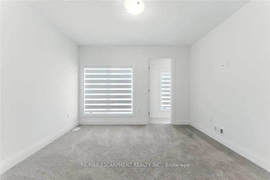 Photo 11 of 4 Clear Valley Lane, Hamilton, Mount Hope — HOMEH