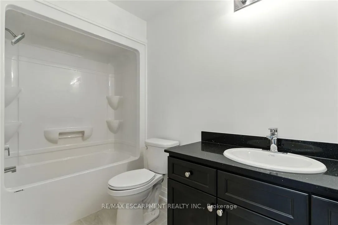 Photo 13 of 4 Clear Valley Lane, Hamilton, Mount Hope — HOMEH