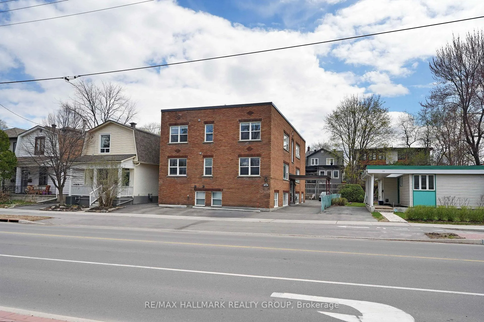 Photo 1 of Unit 3, 310 Byron Avenue, Ottawa, Westboro/Hampton Park — HOMEH