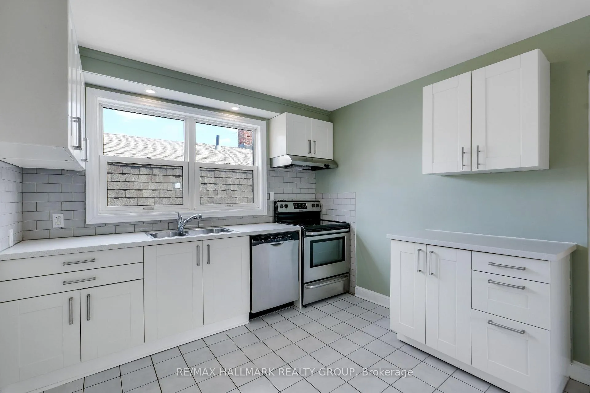 Photo 24 of Unit 3, 310 Byron Avenue, Ottawa, Westboro/Hampton Park — HOMEH