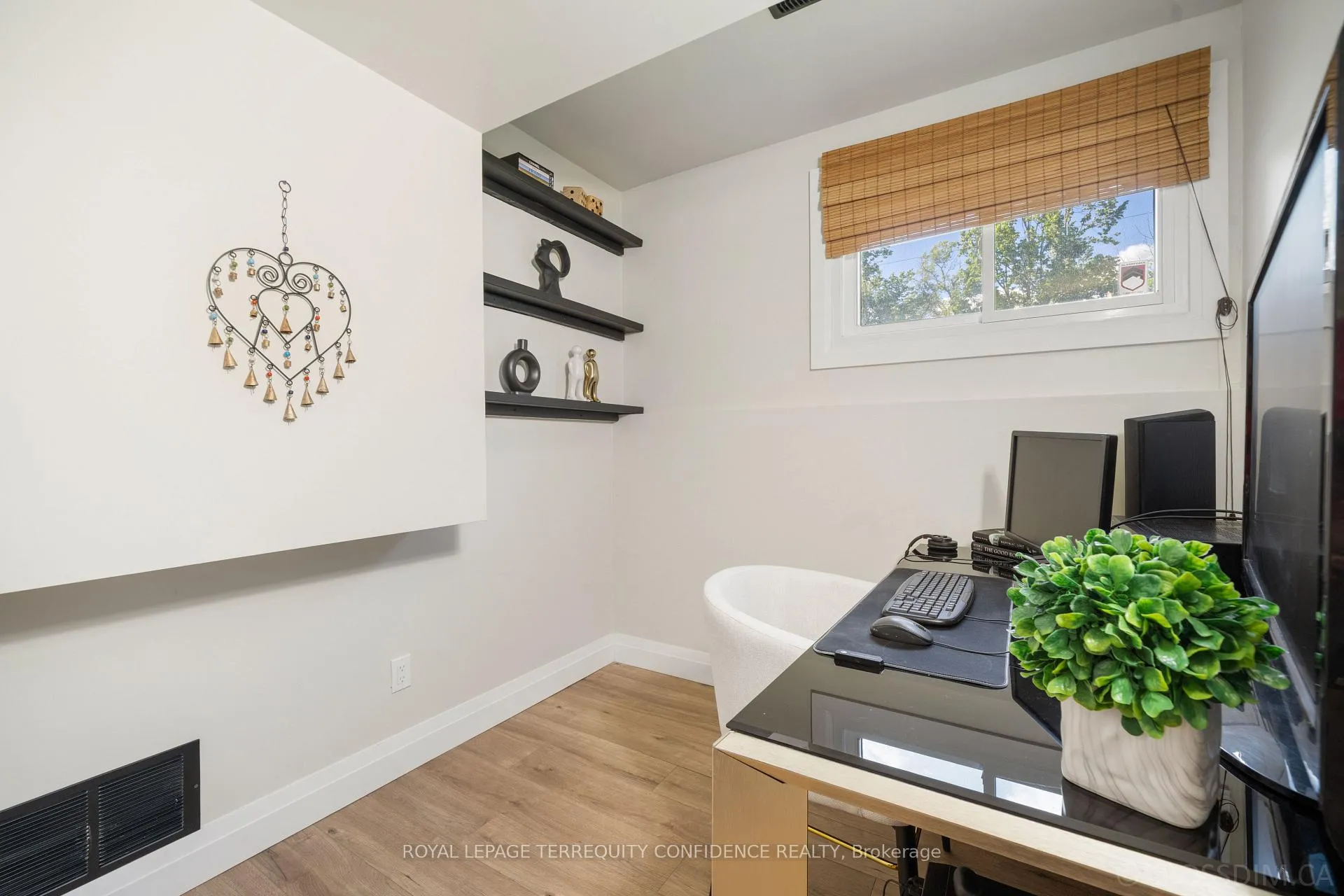 Photo 25 of 1427 Stewart Line, Cavan Monaghan, Cavan Twp — HOMEH