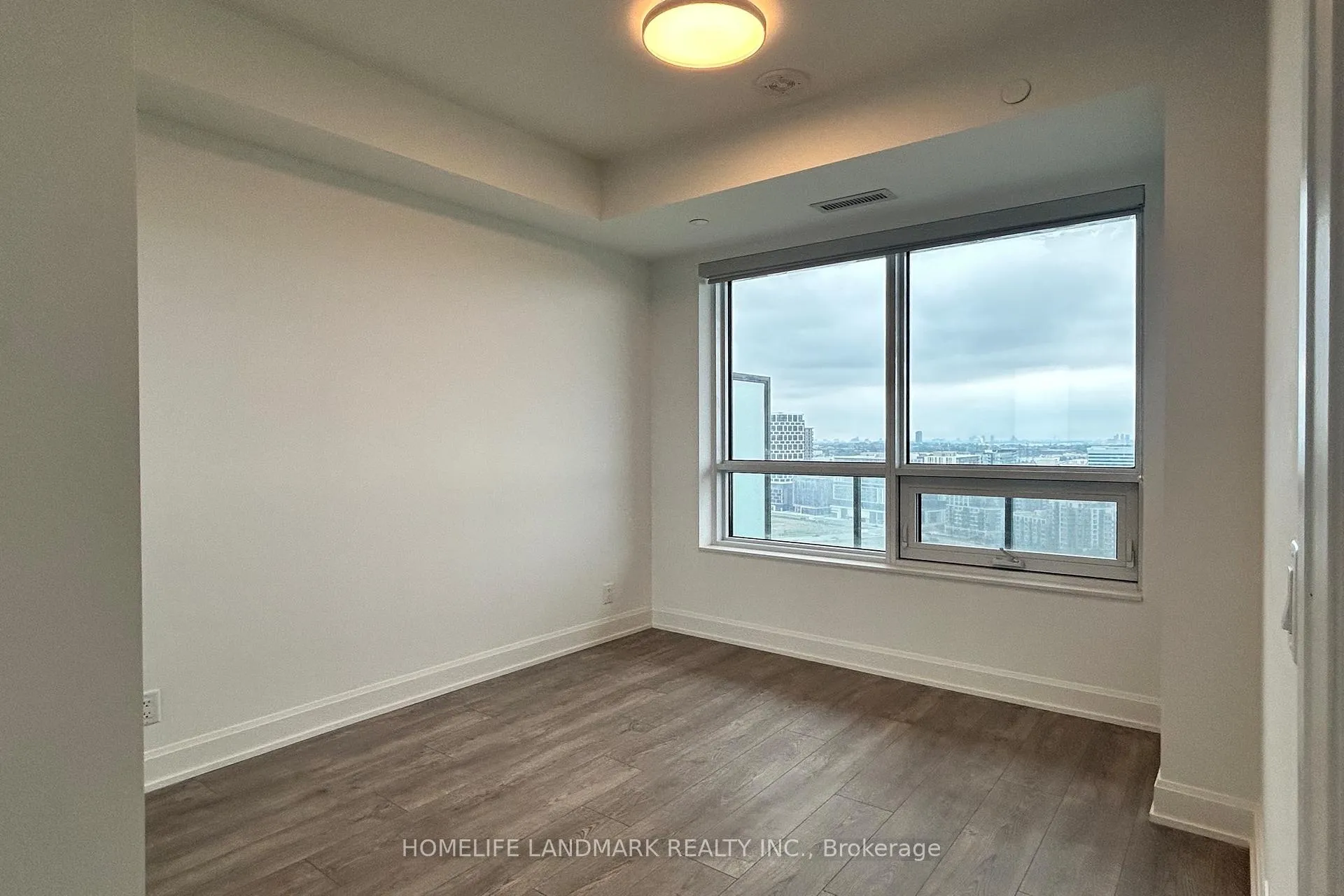 Photo 10 of Unit 2803, 8 Water Walk Drive, Markham, Unionville — HOMEH