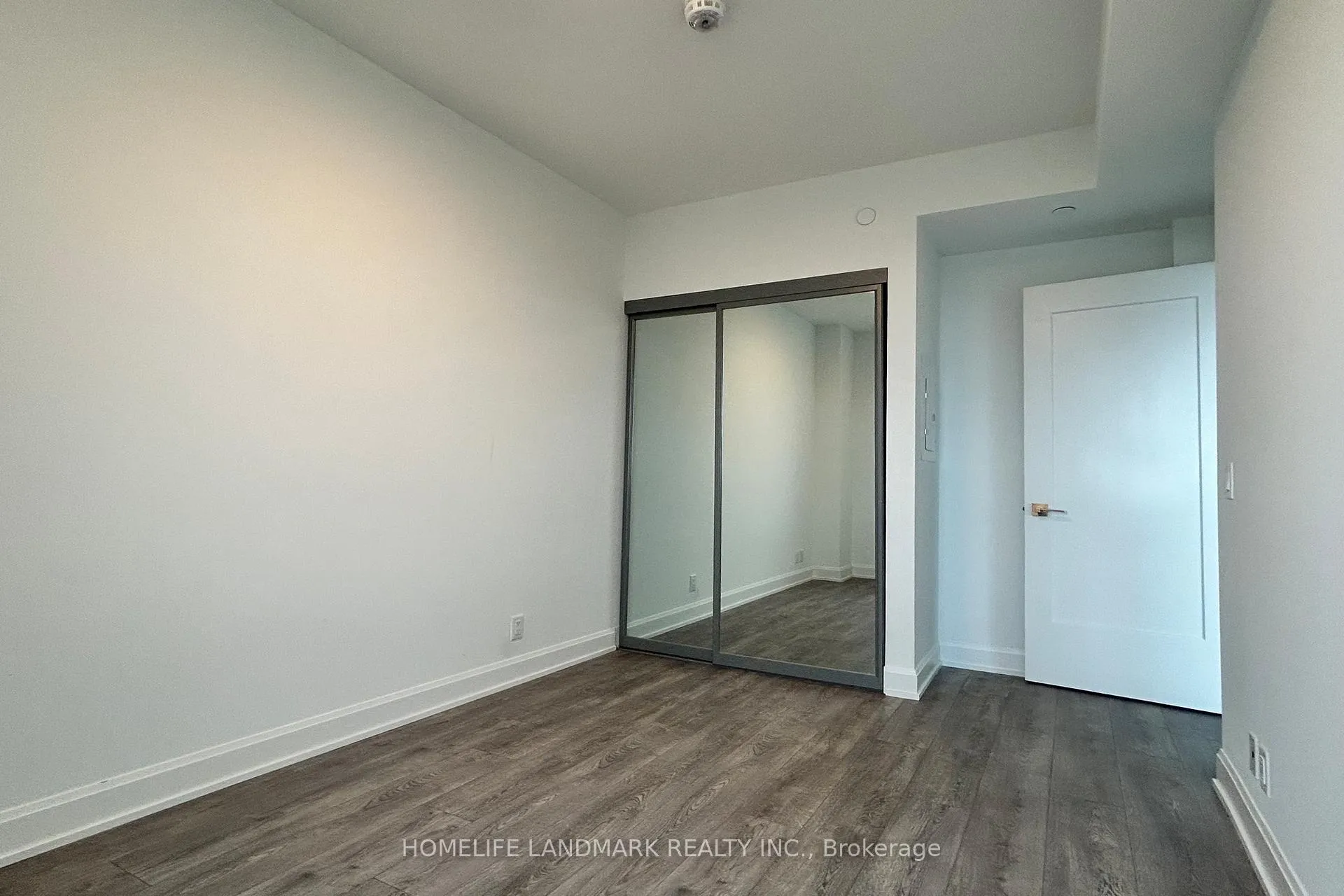 Photo 14 of Unit 2803, 8 Water Walk Drive, Markham, Unionville — HOMEH