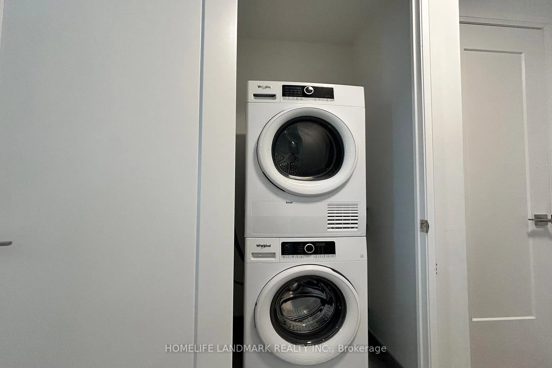 Photo 16 of Unit 2803, 8 Water Walk Drive, Markham, Unionville — HOMEH