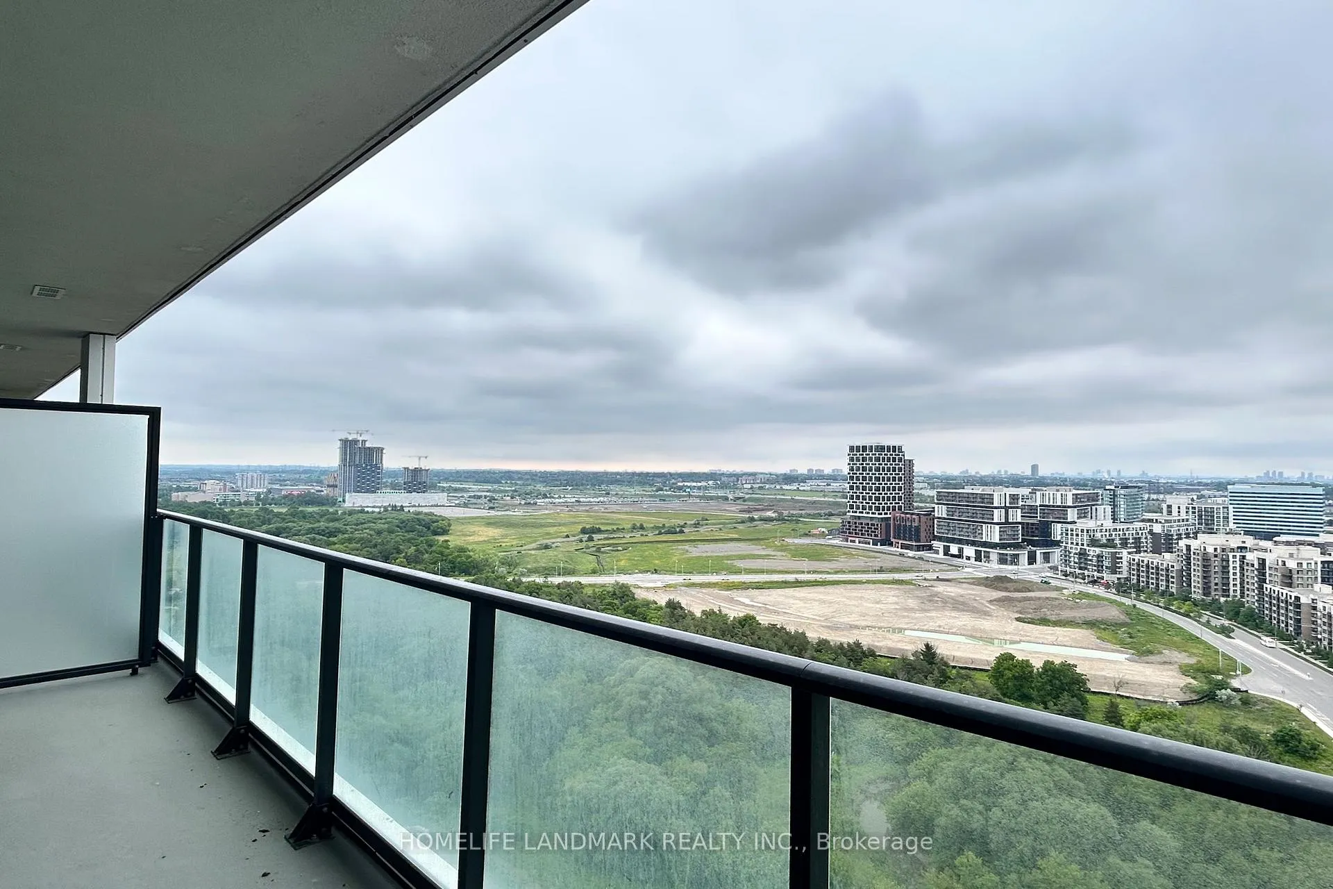 Photo 17 of Unit 2803, 8 Water Walk Drive, Markham, Unionville — HOMEH