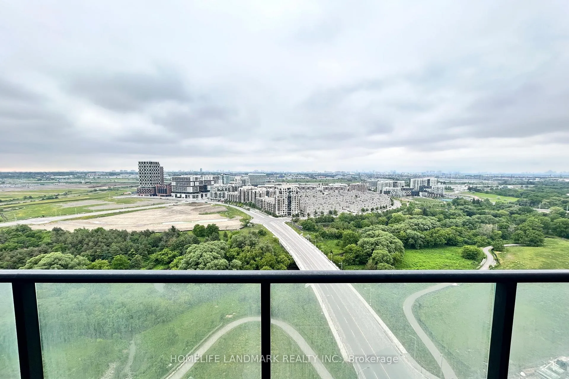 Photo 19 of Unit 2803, 8 Water Walk Drive, Markham, Unionville — HOMEH