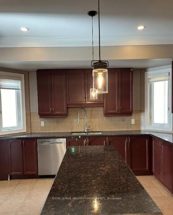 Photo 11 of Unit 9, 587 Thompson Road S, Milton, Clarke — HOMEH